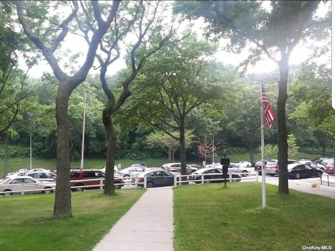 83-85 Woodhaven Blvd Unit: 1K