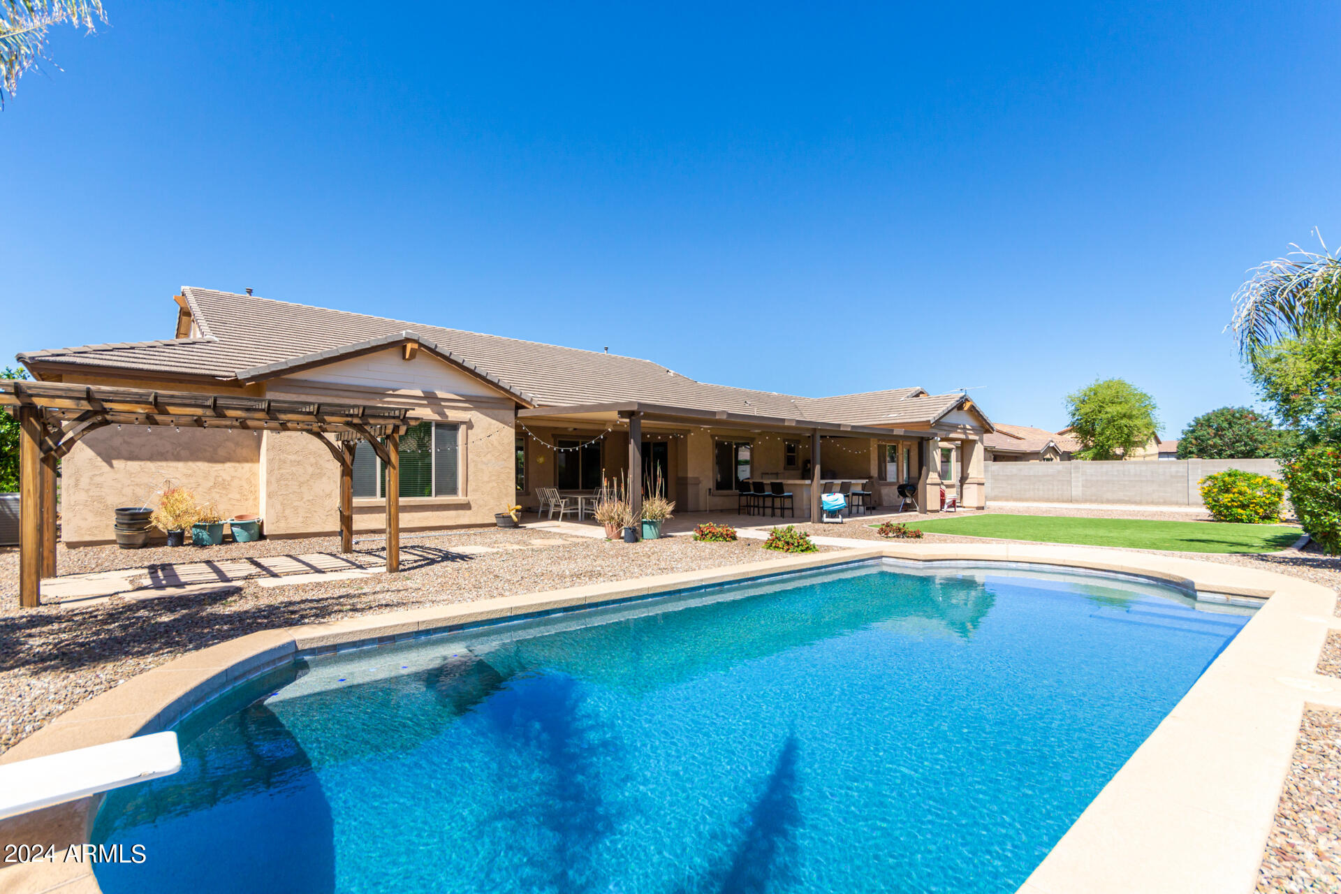 21913 E MUNOZ Court