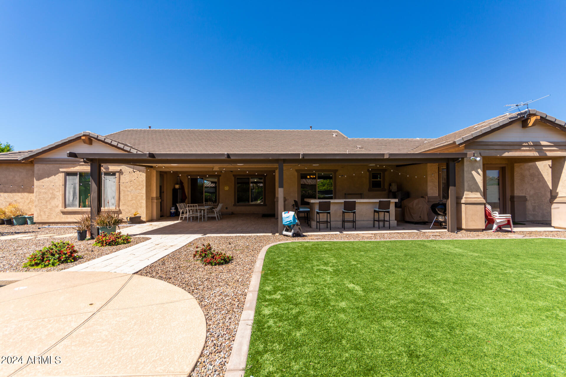 21913 E MUNOZ Court