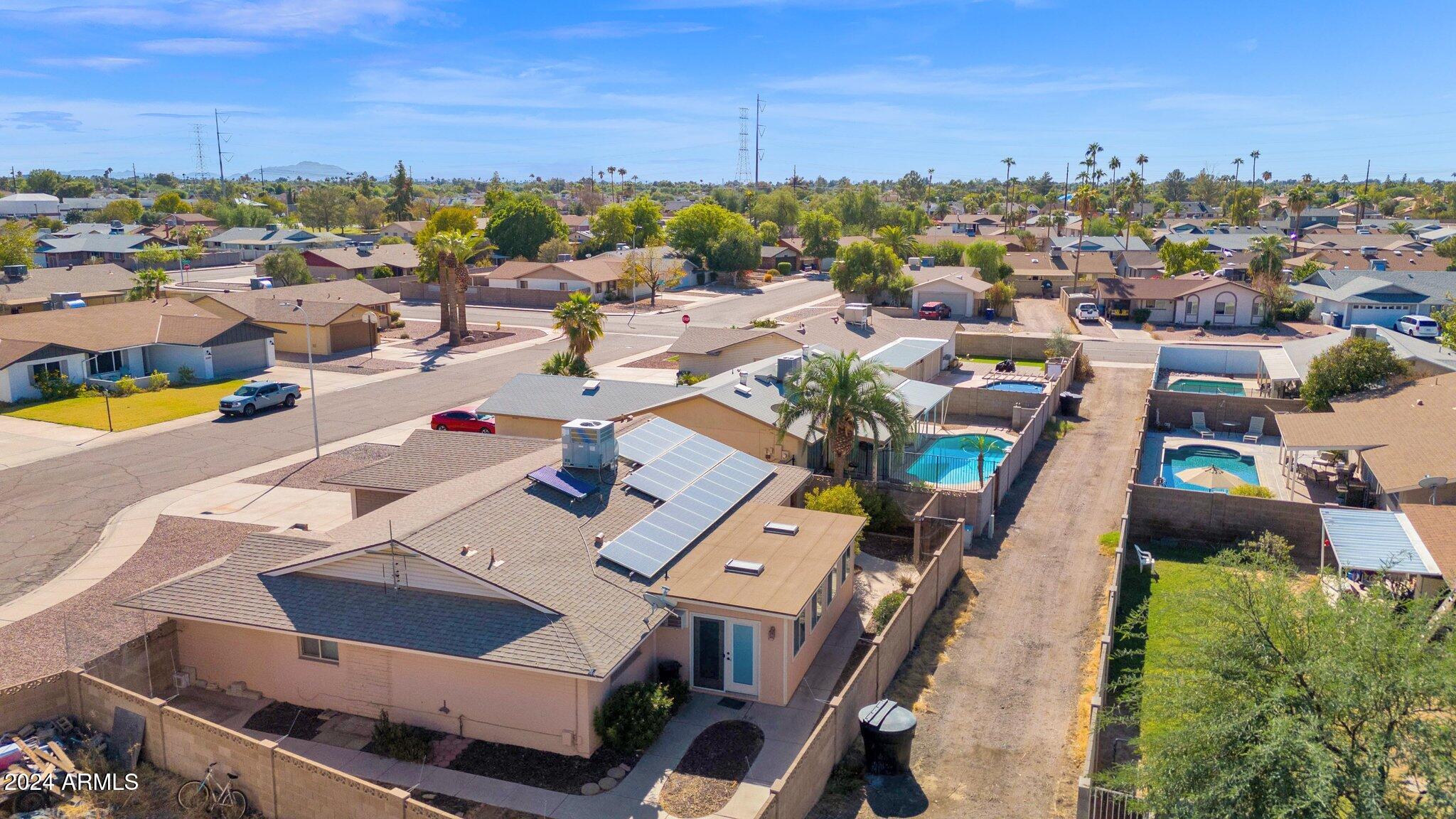 6742 S KENNETH Place
