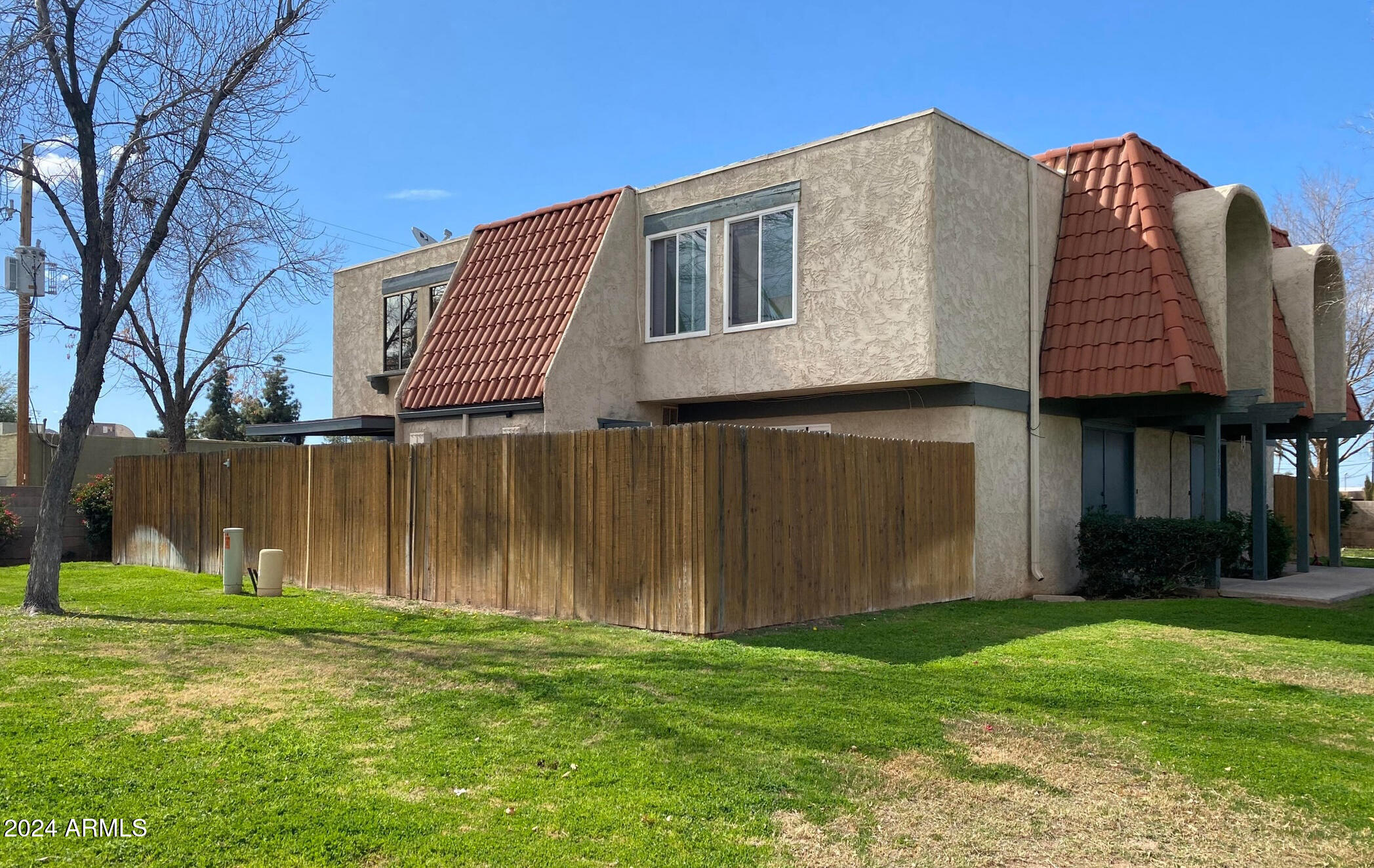 5951 W Golden Lane