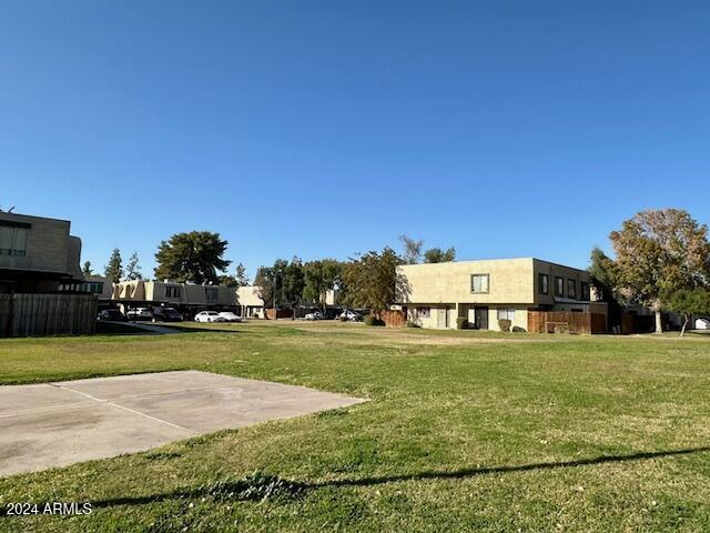 5951 W Golden Lane