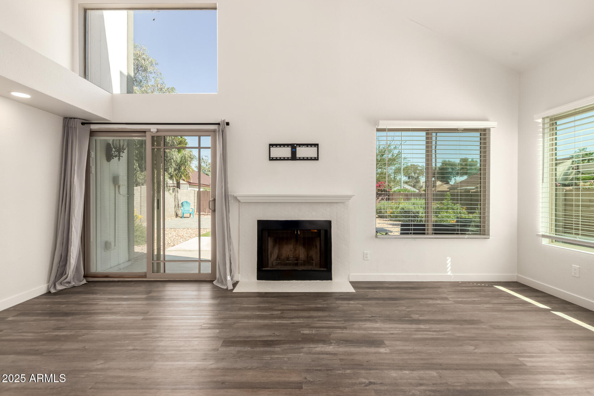 830 E Gila Lane