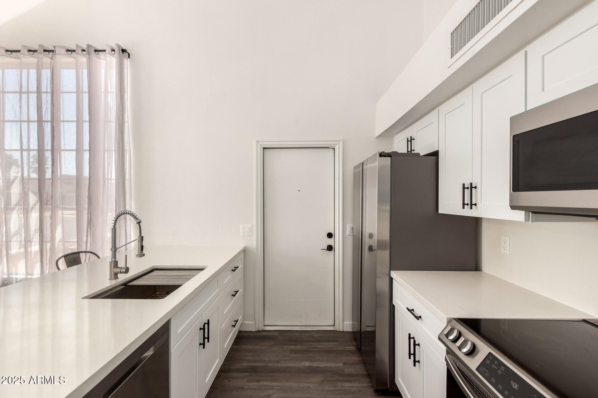 830 E Gila Lane