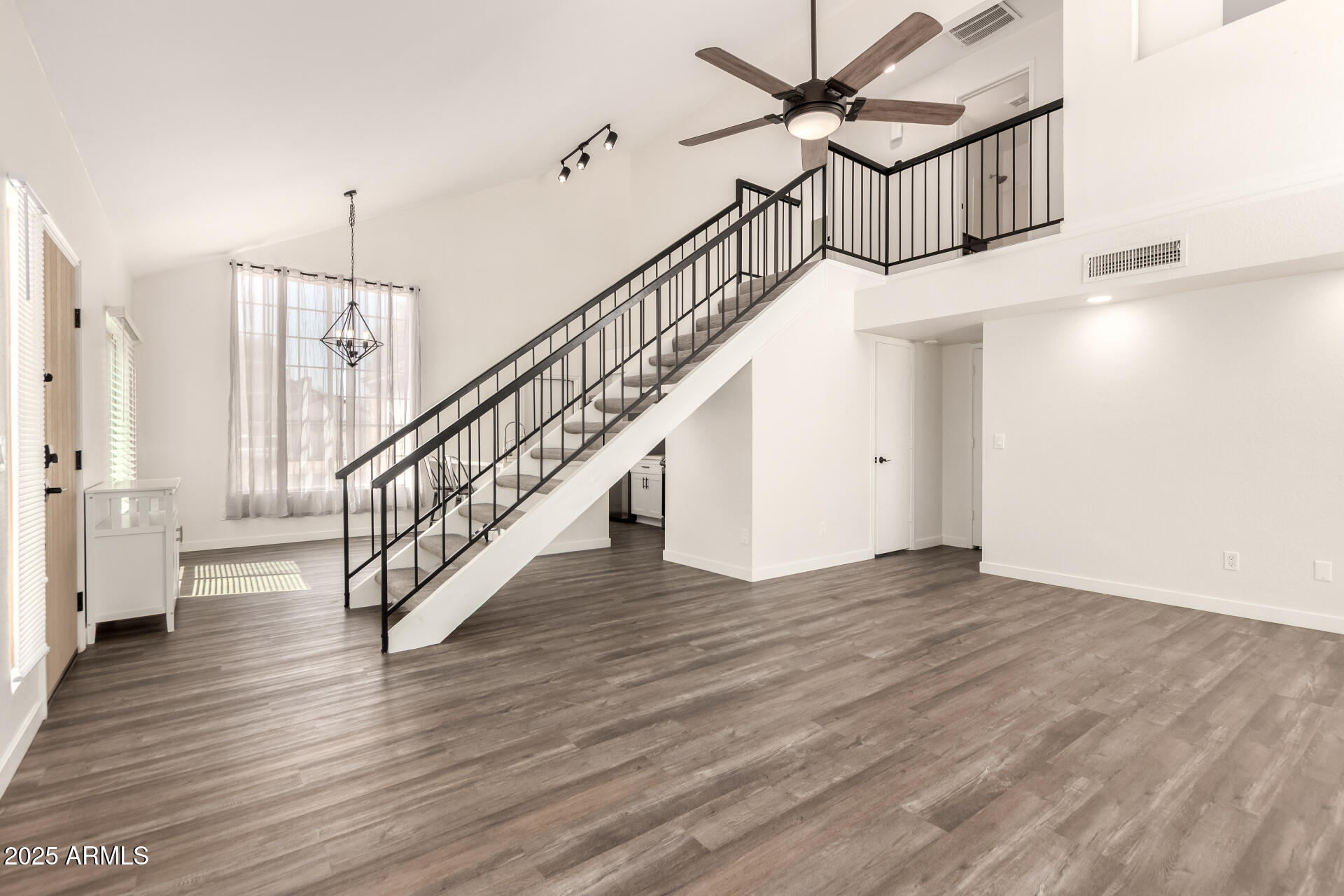 830 E Gila Lane