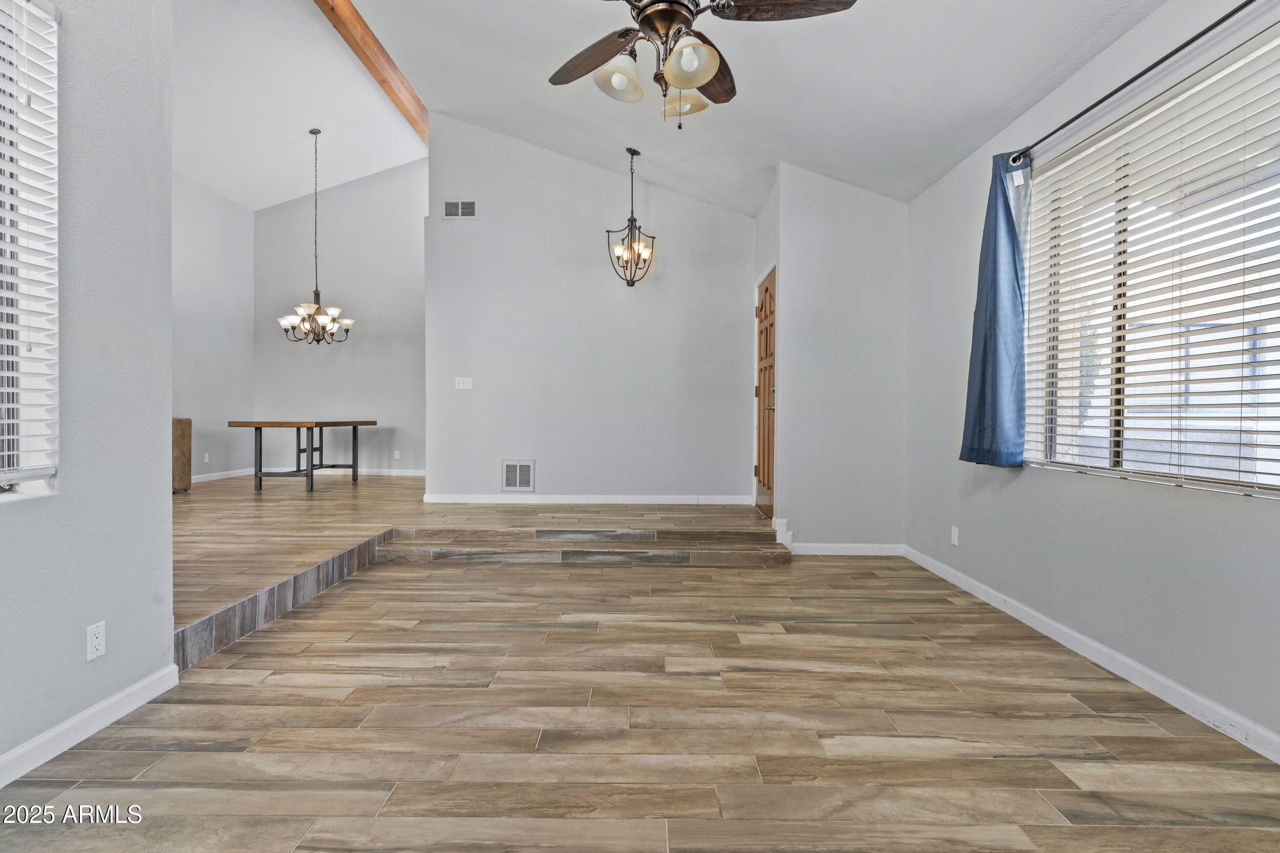 190 E Tremaine Avenue