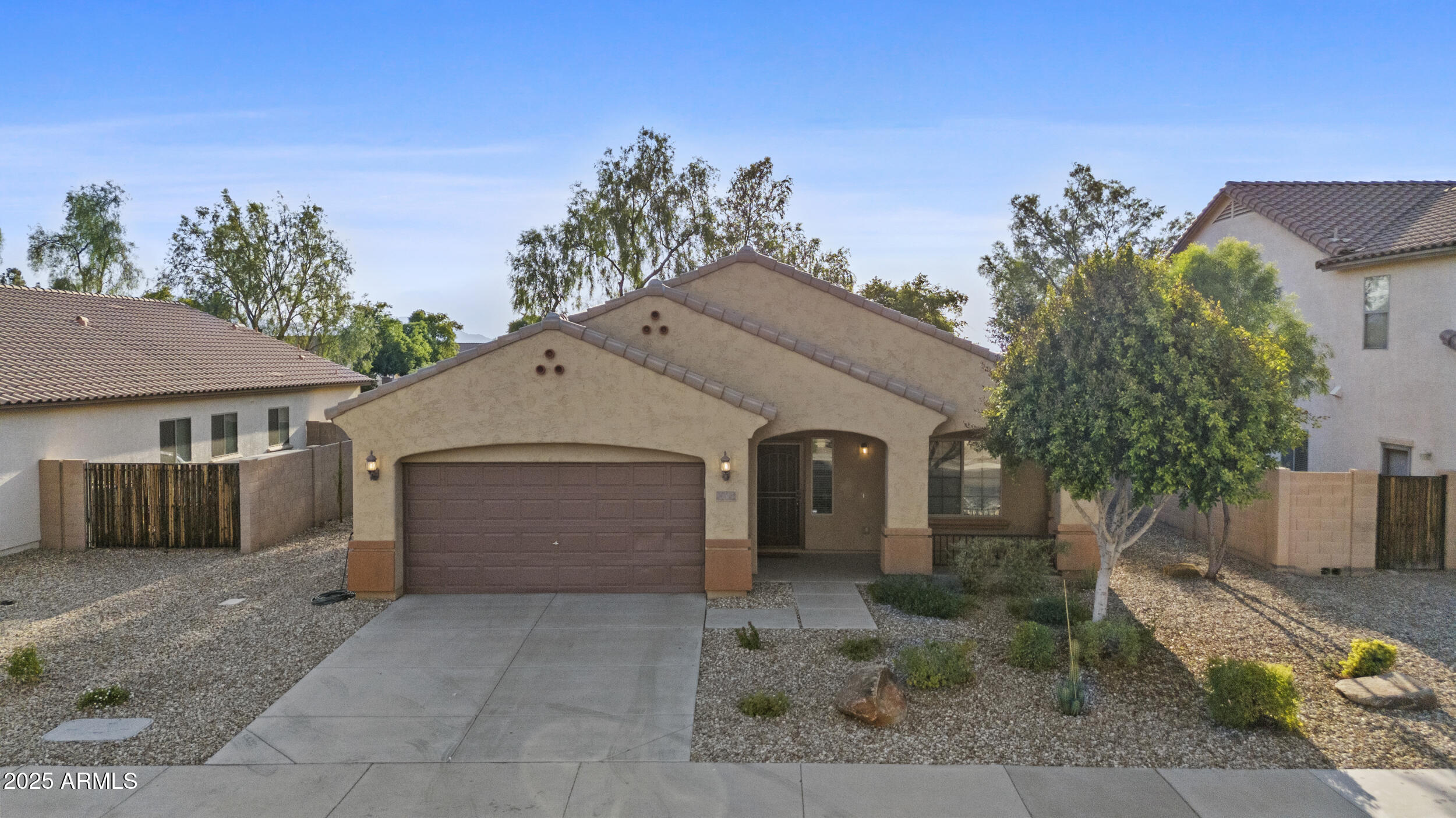 8512 S 56TH Lane