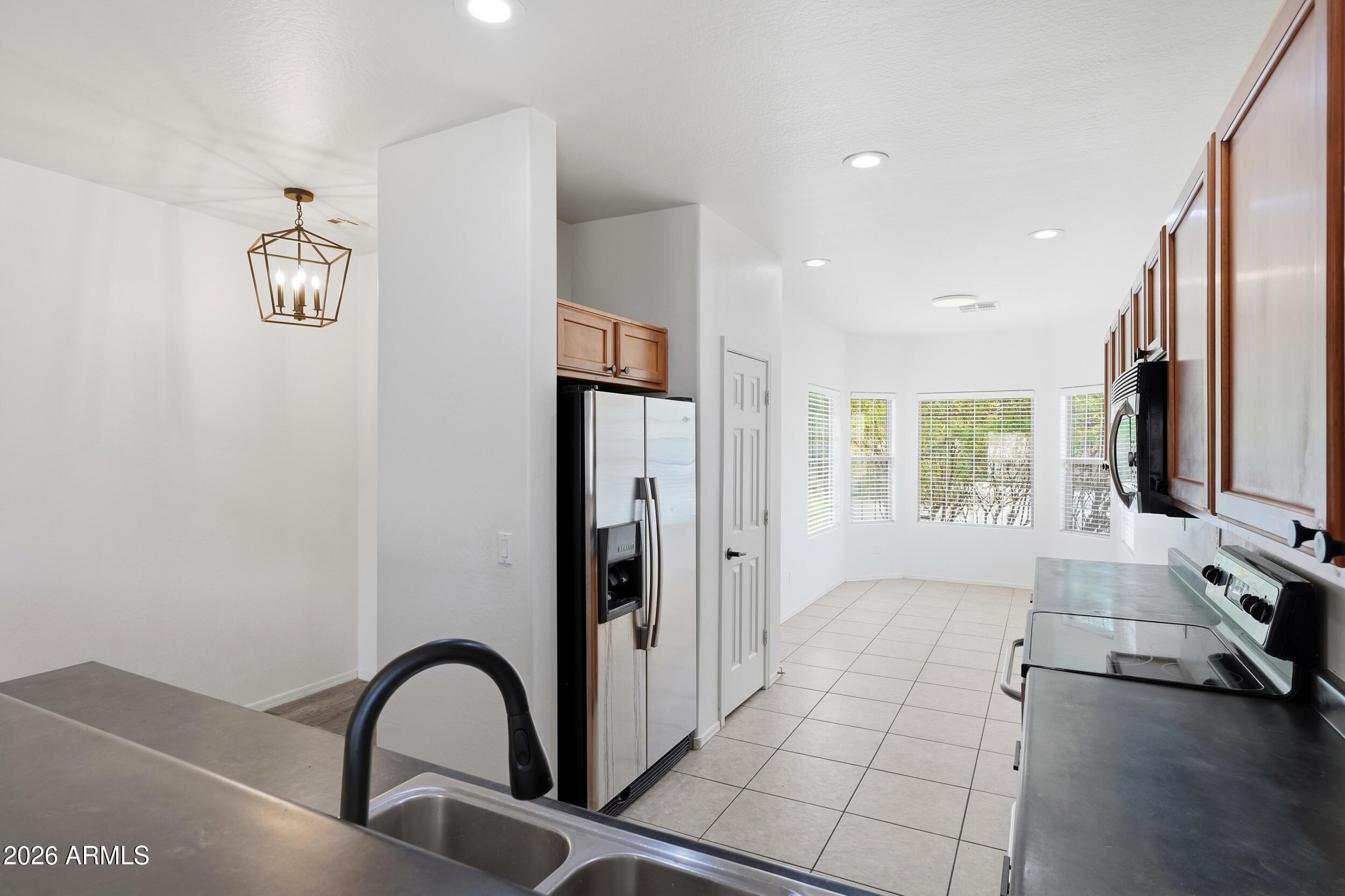 334 W RIO Drive