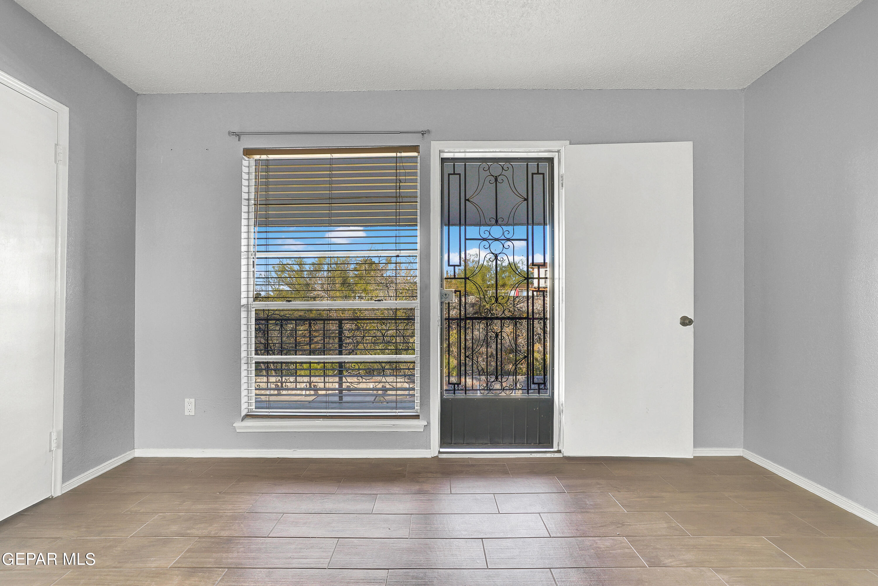 6700 ESCONDIDO Drive, F8