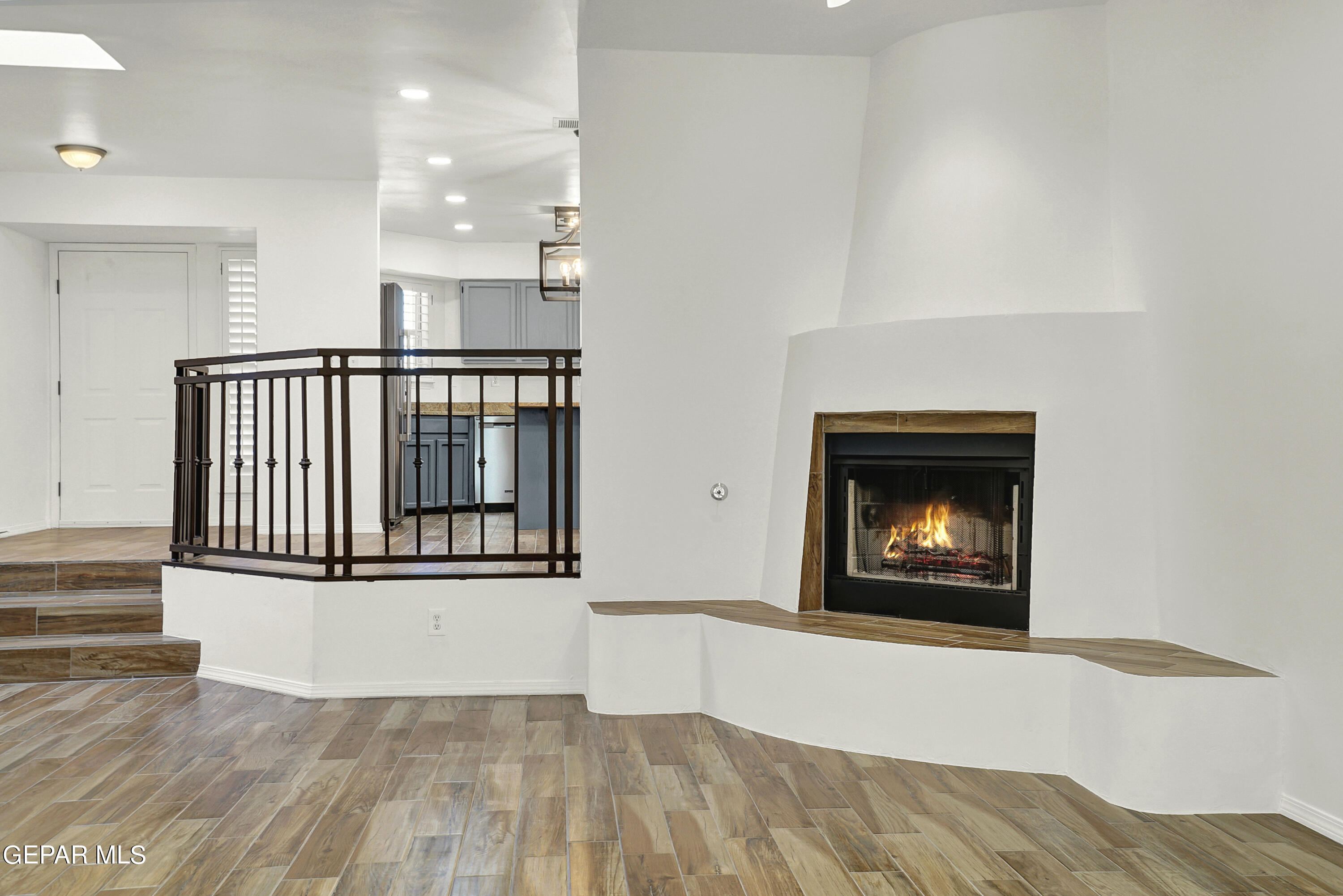 7114 DESERT JEWEL Drive