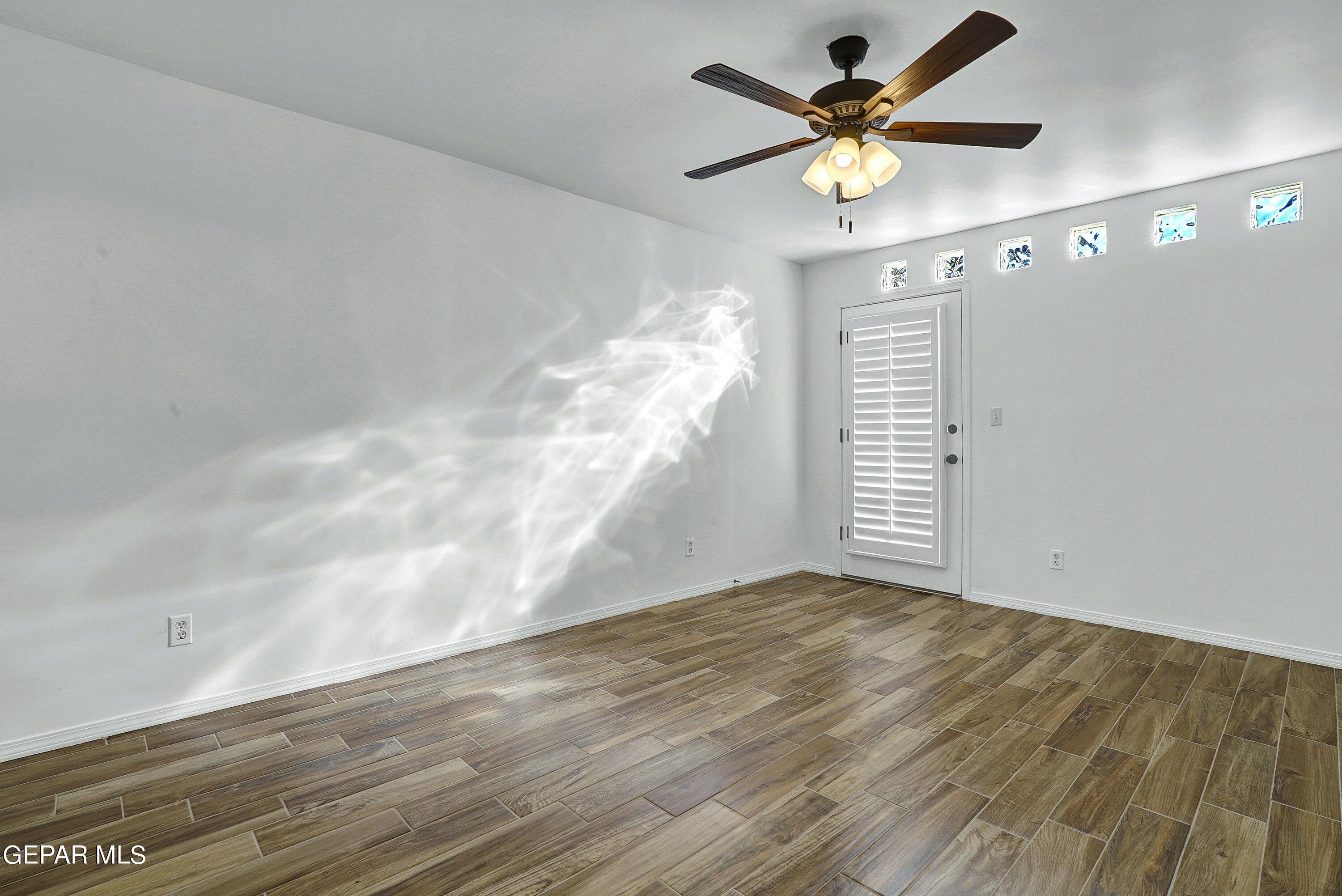 7114 DESERT JEWEL Drive