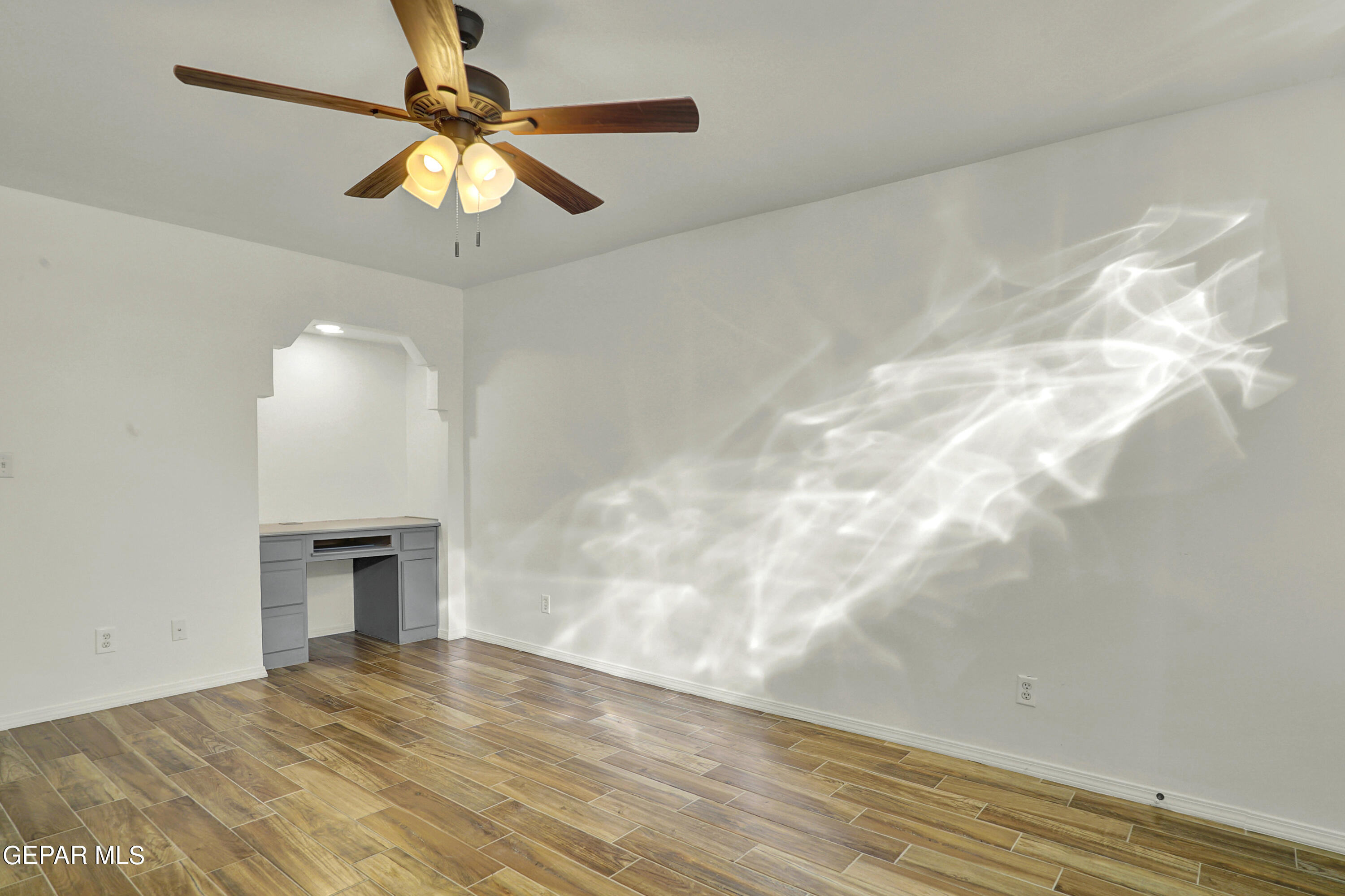 7114 DESERT JEWEL Drive
