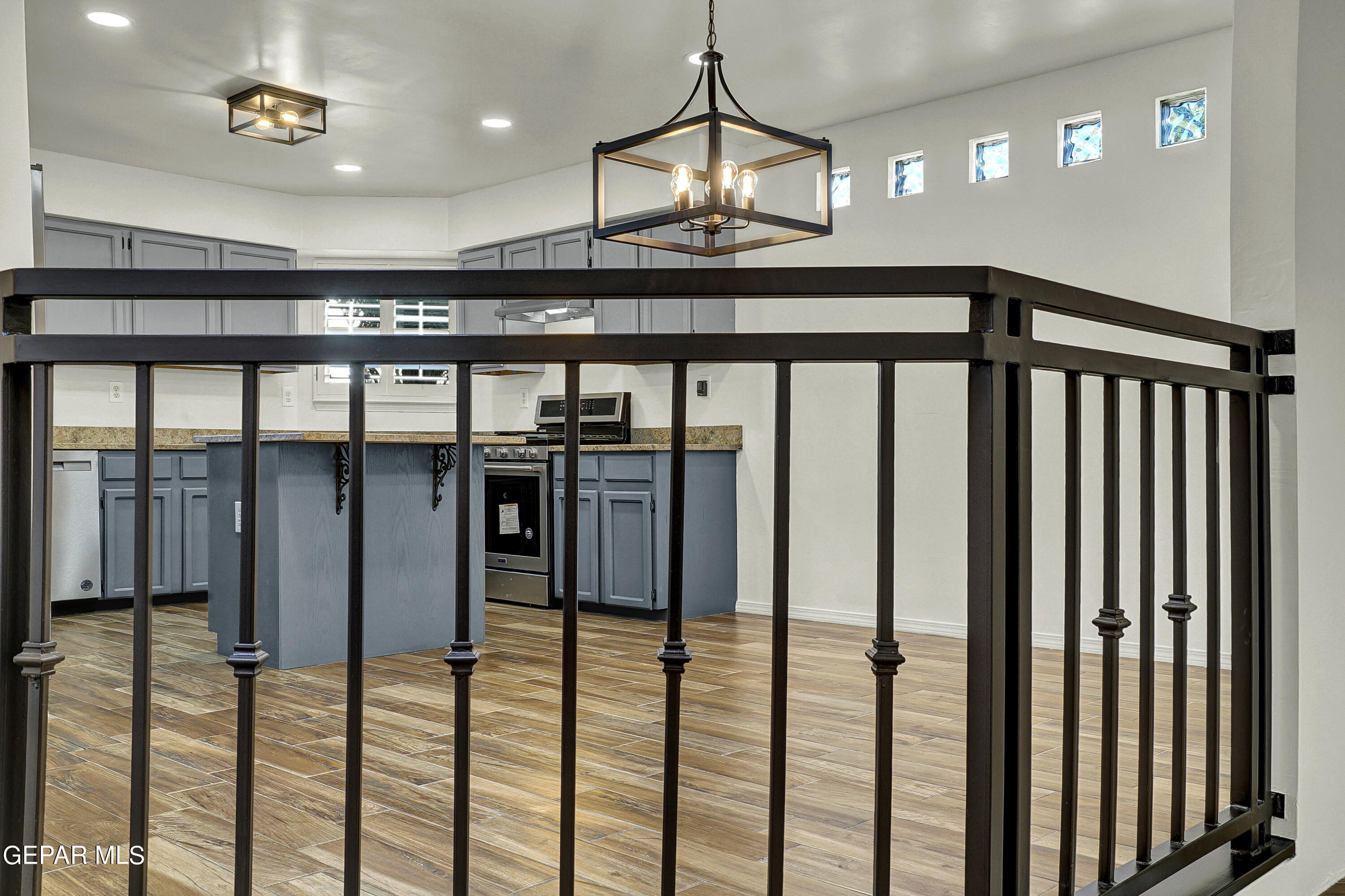 7114 DESERT JEWEL Drive
