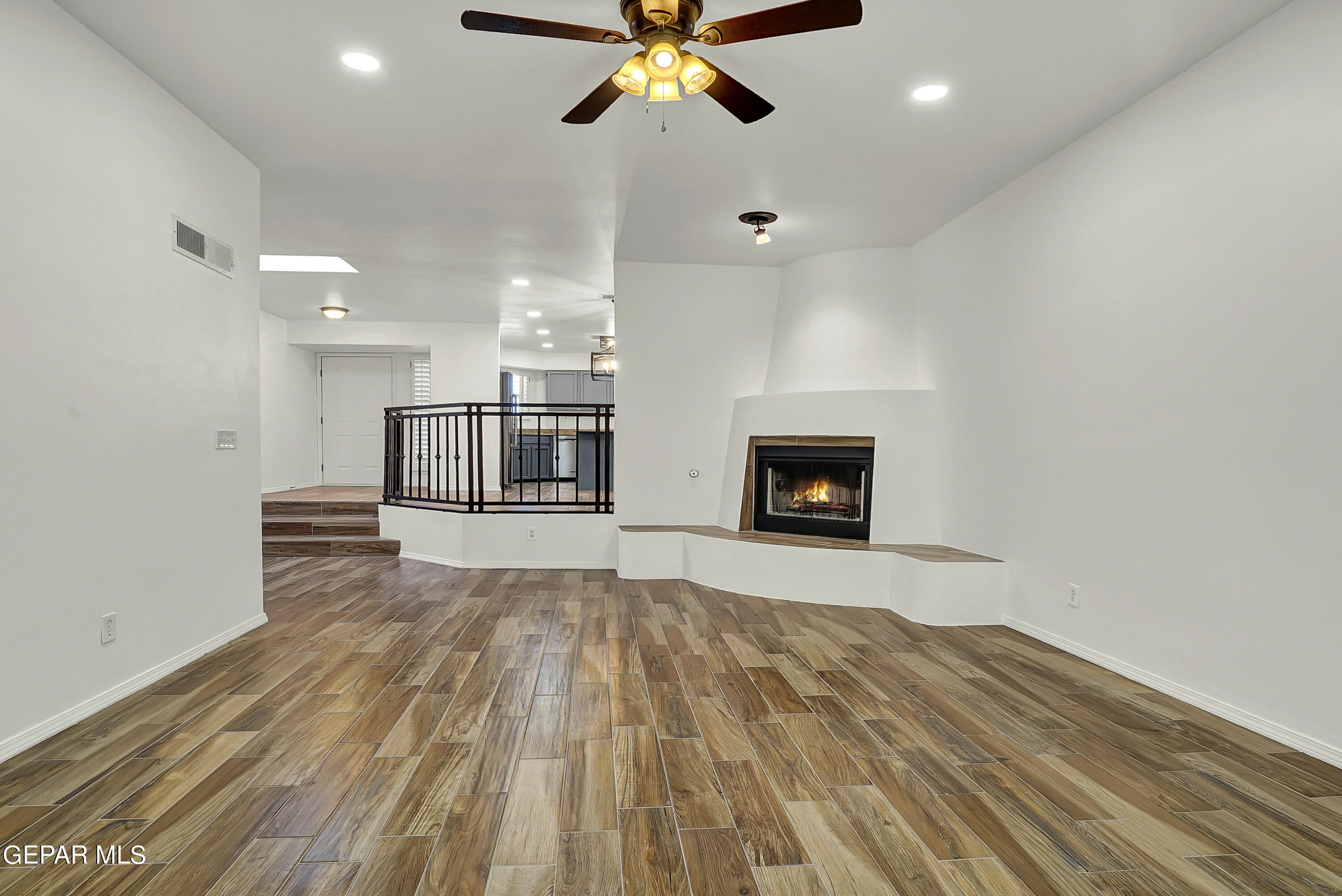 7114 DESERT JEWEL Drive