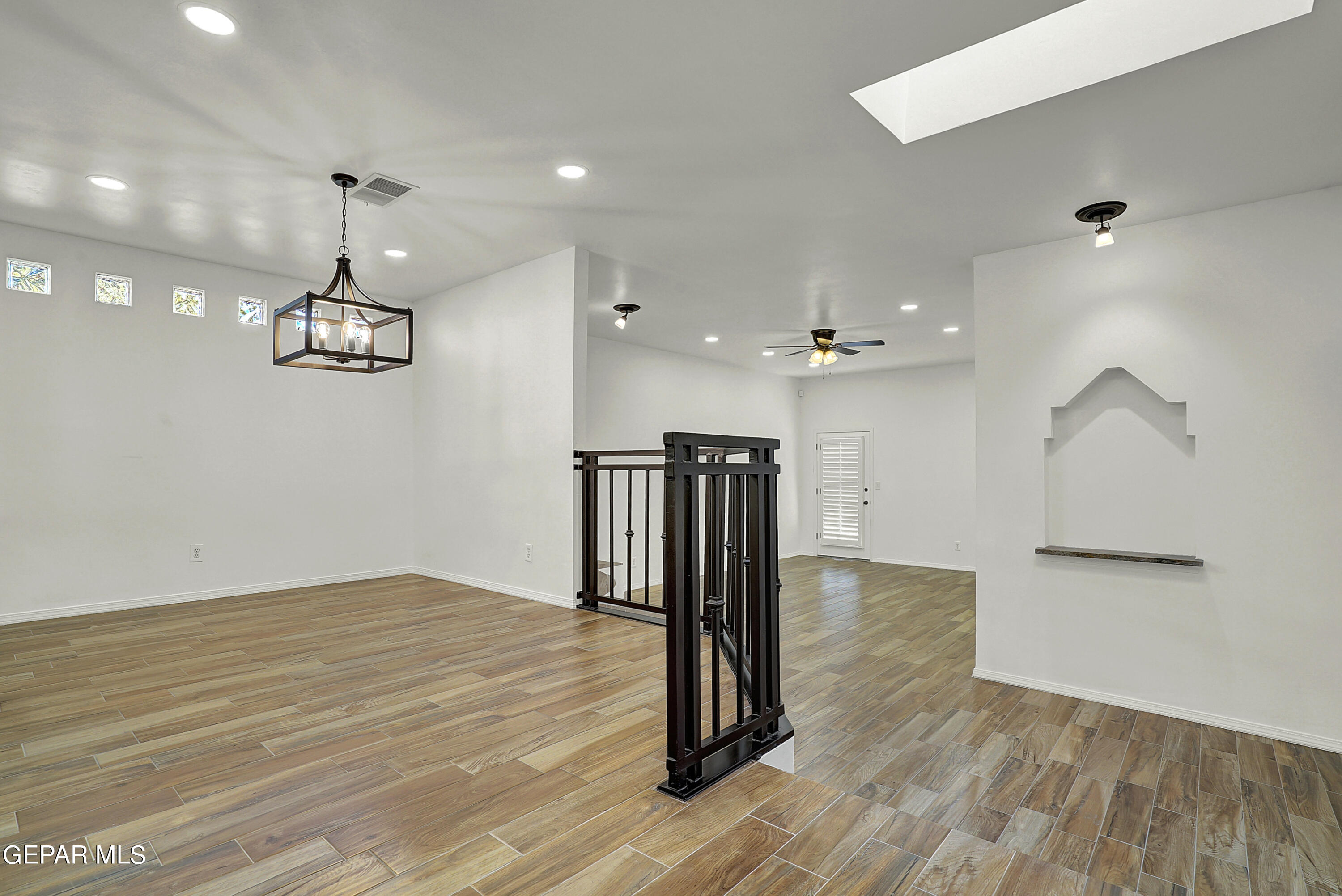 7114 DESERT JEWEL Drive