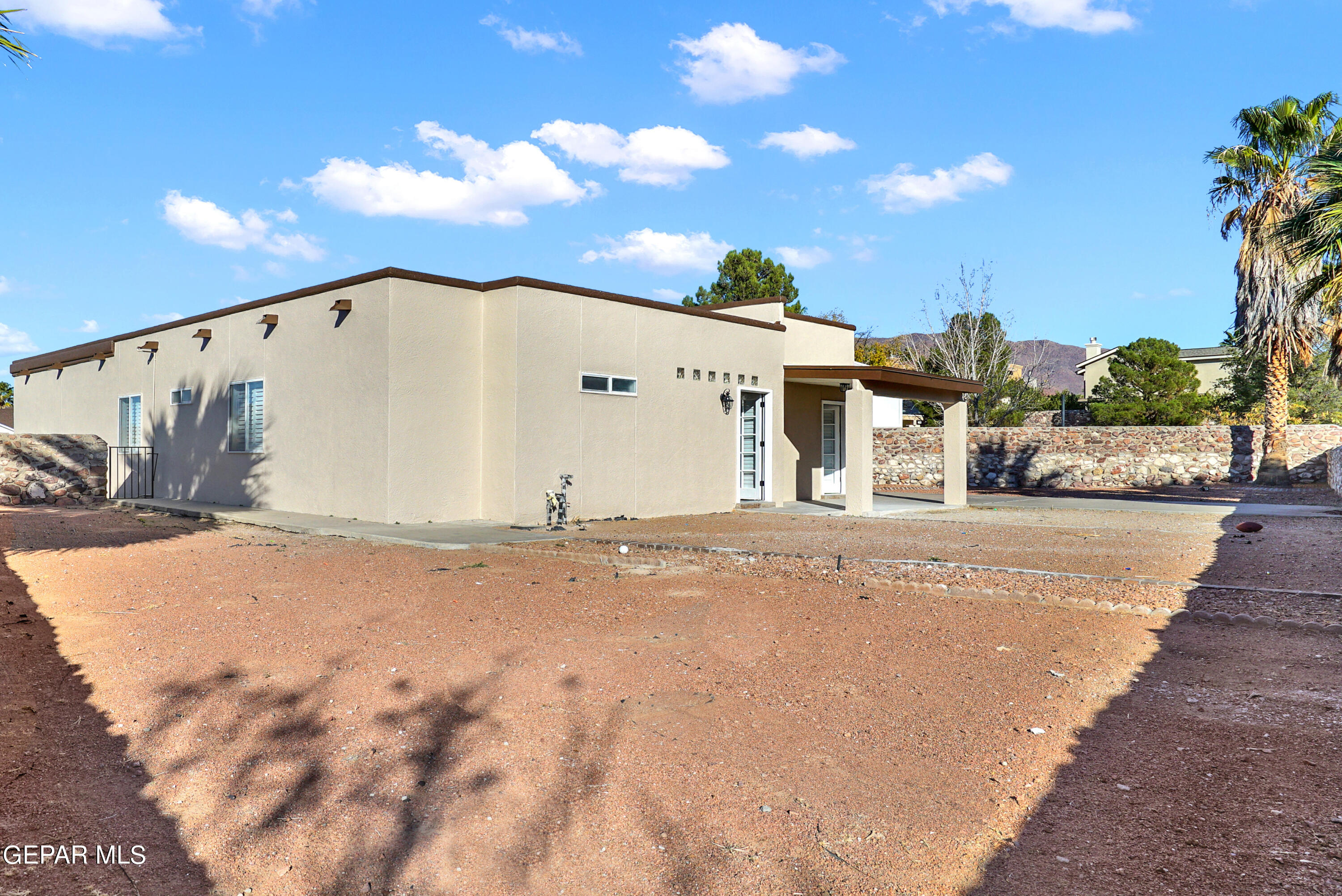 7114 DESERT JEWEL Drive