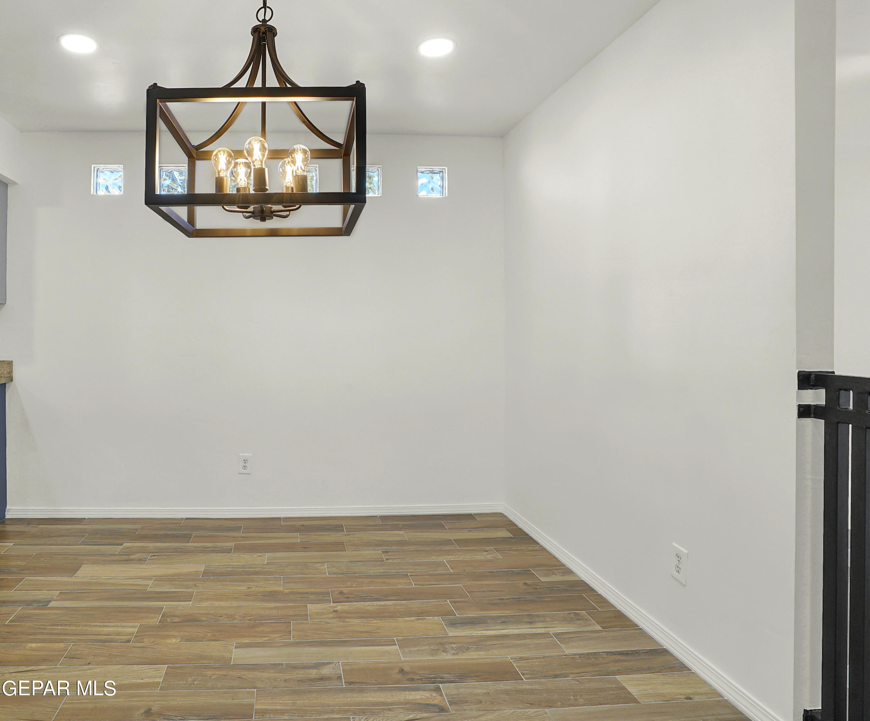 7114 DESERT JEWEL Drive