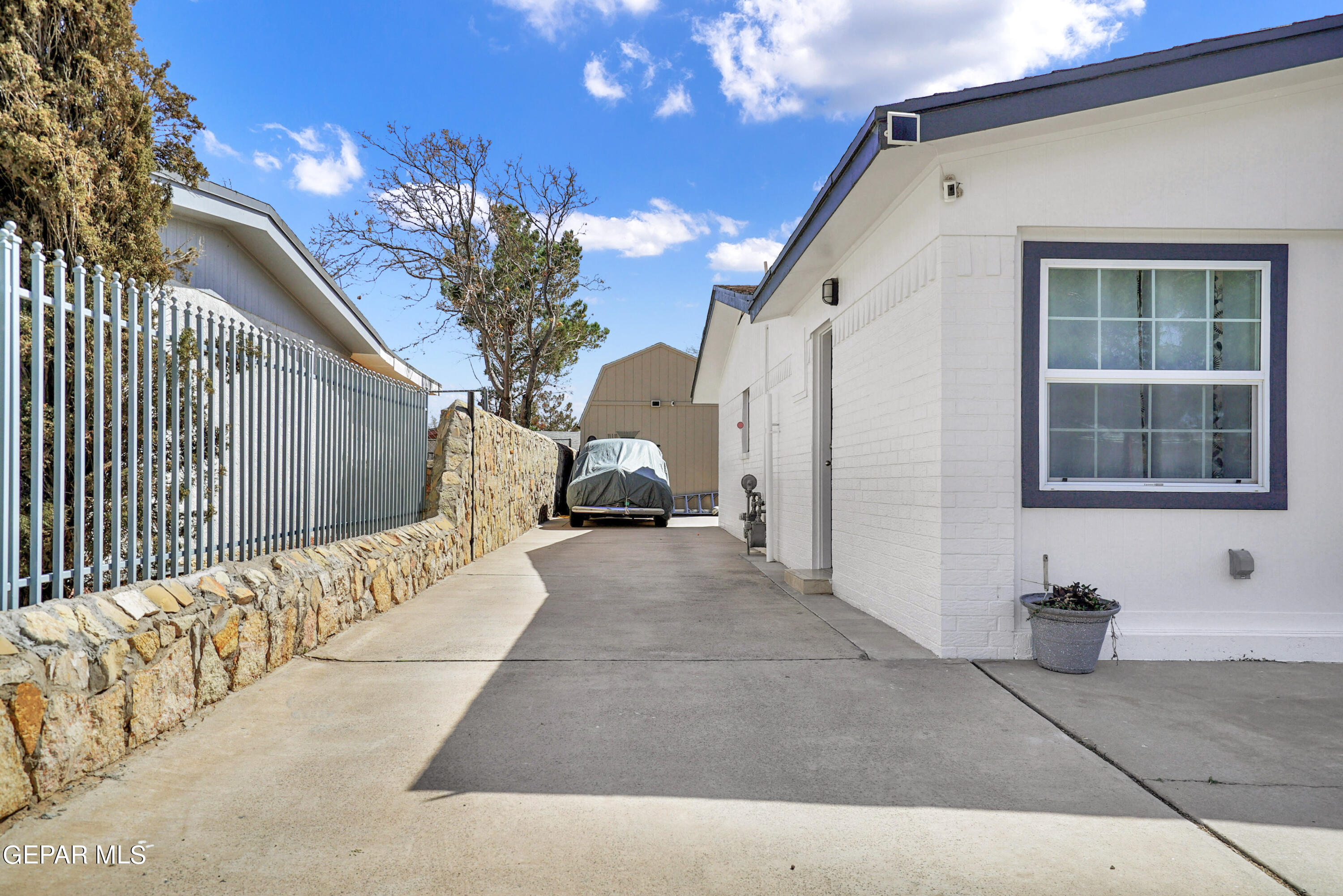 11364 BEACH FRONT Drive, A & B