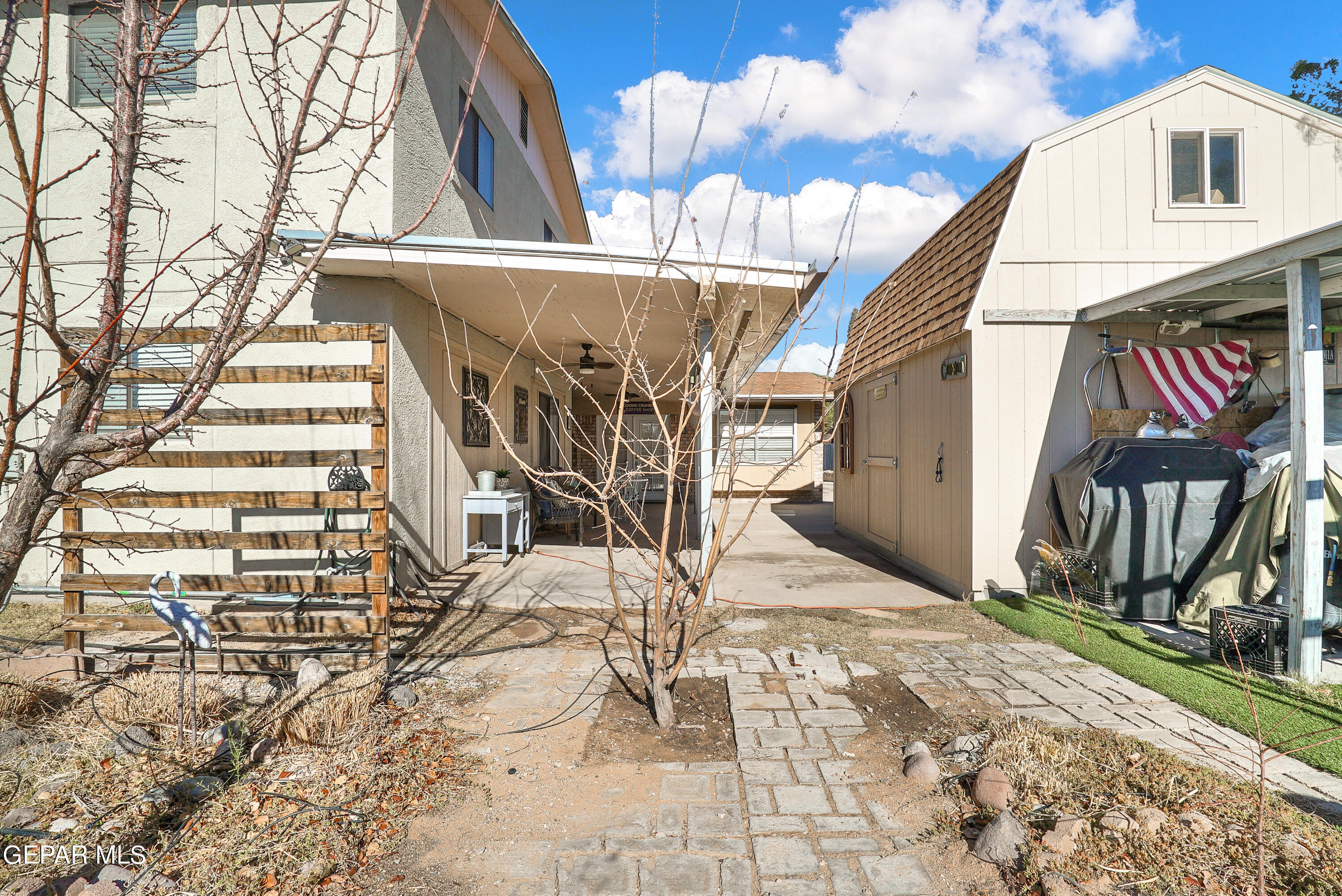 11364 BEACH FRONT Drive, A & B
