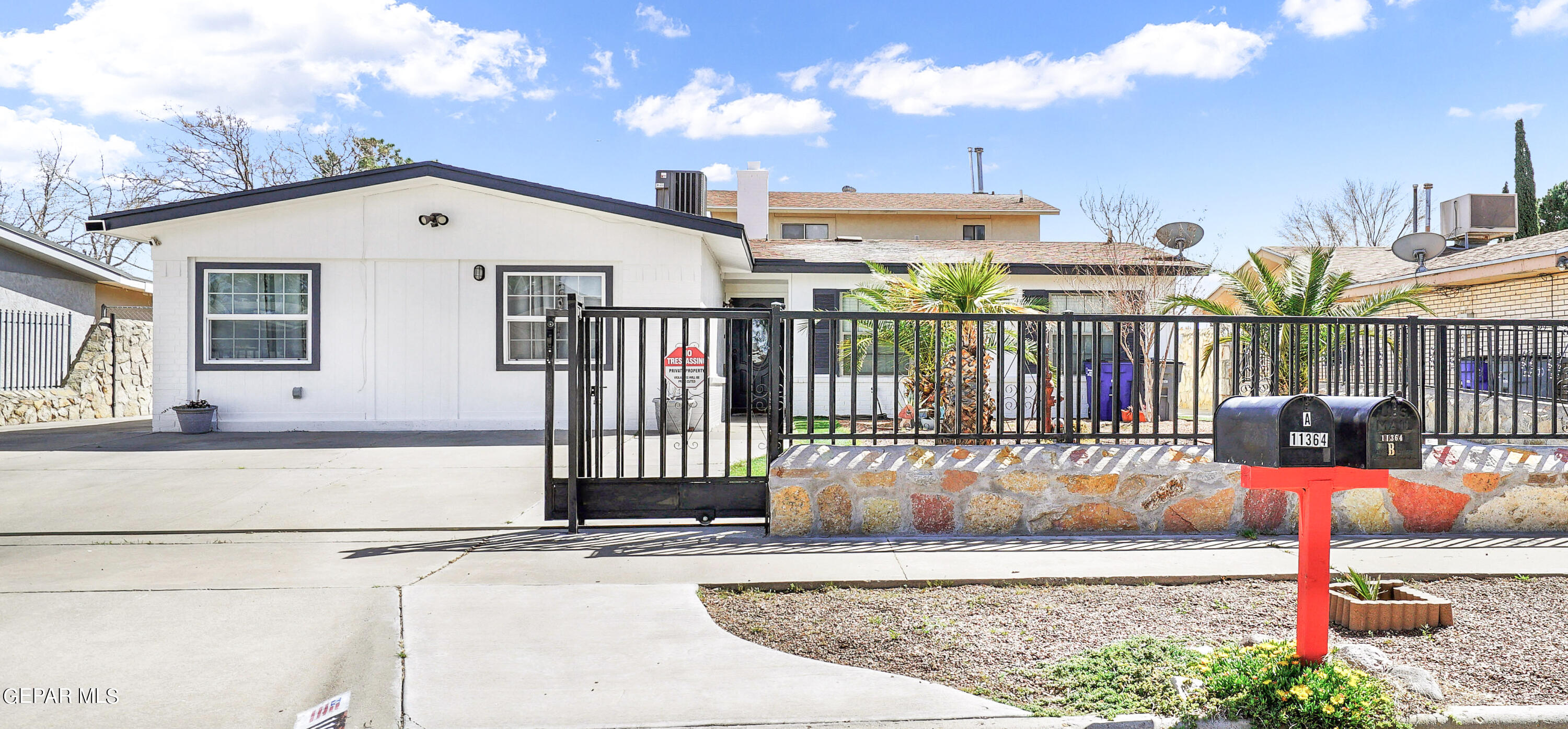 11364 BEACH FRONT Drive, A & B