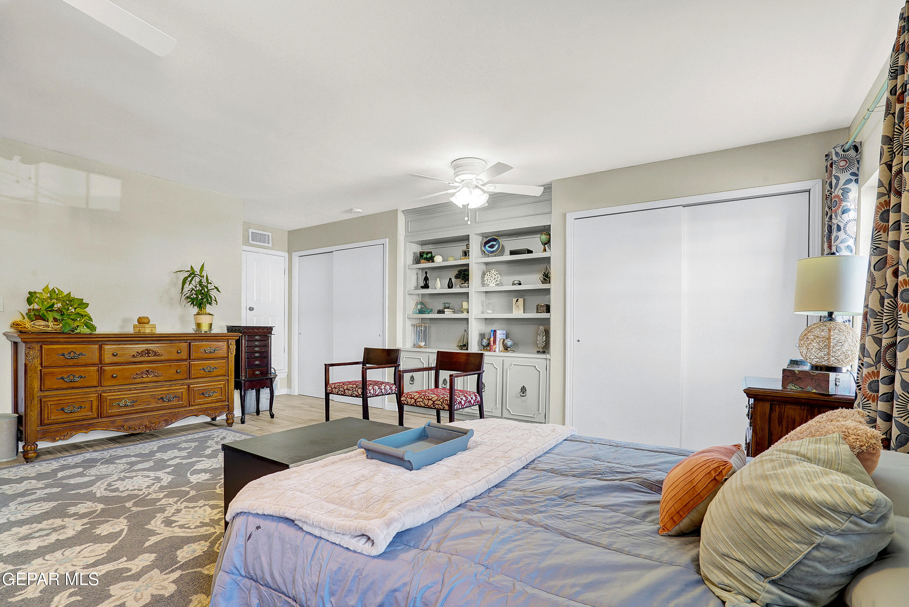 11364 BEACH FRONT Drive, A & B