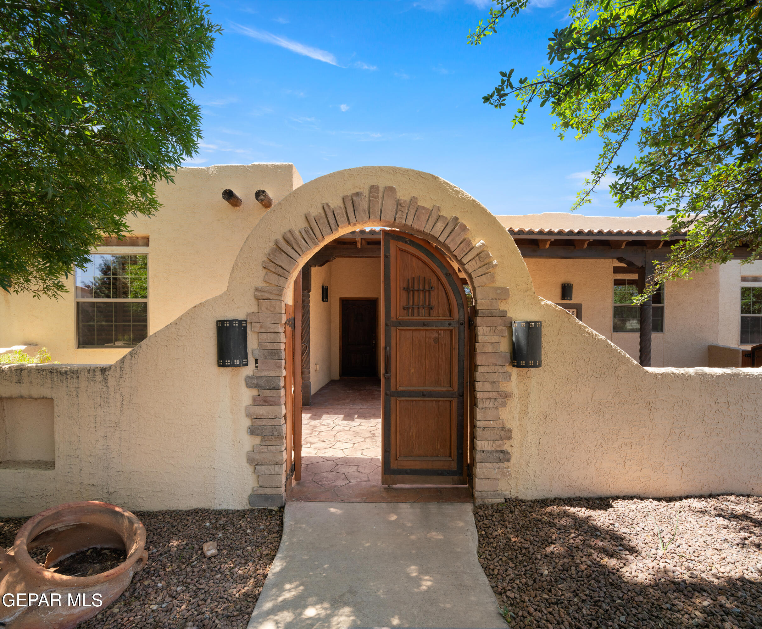 6007 ALCALA Court