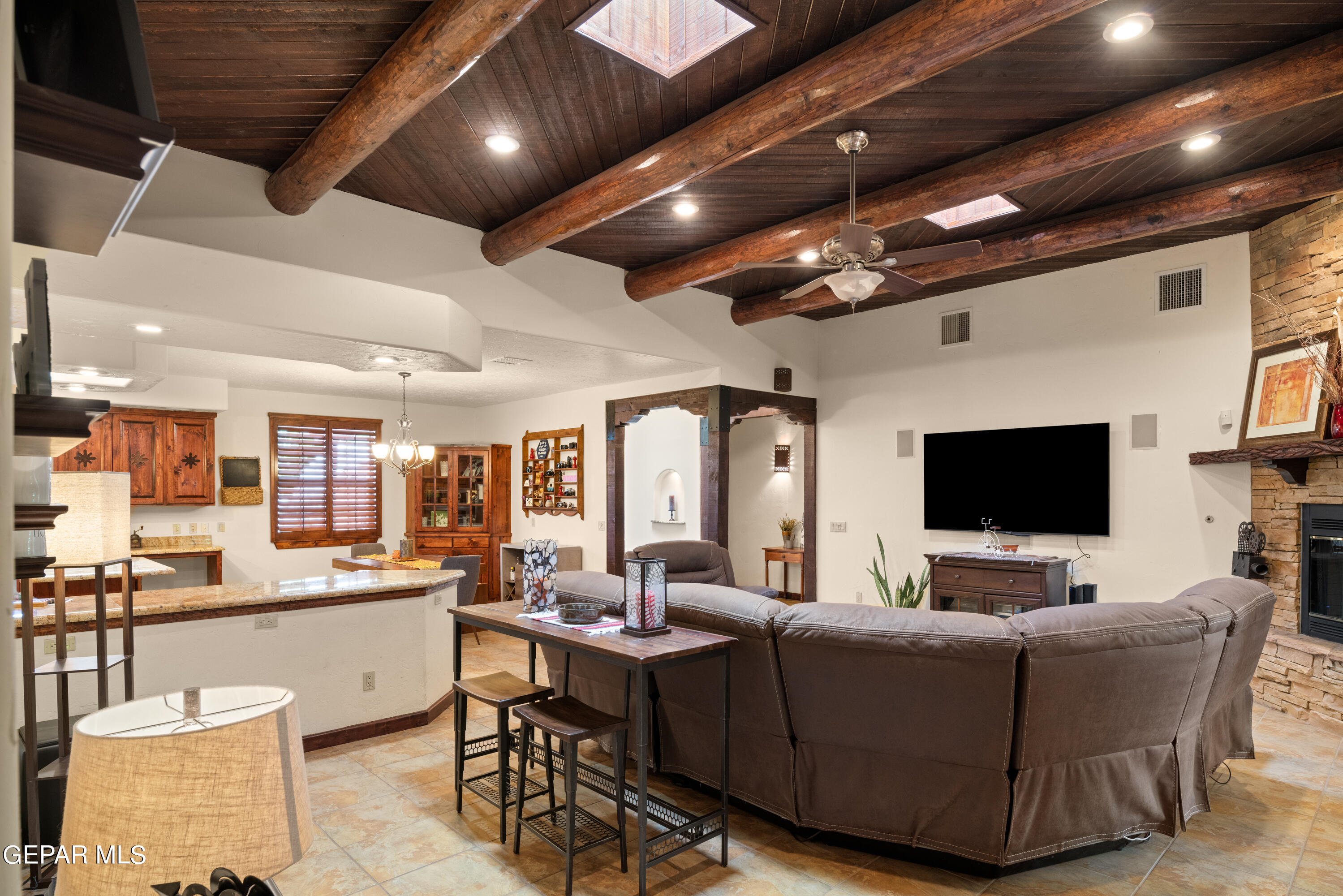 6007 ALCALA Court