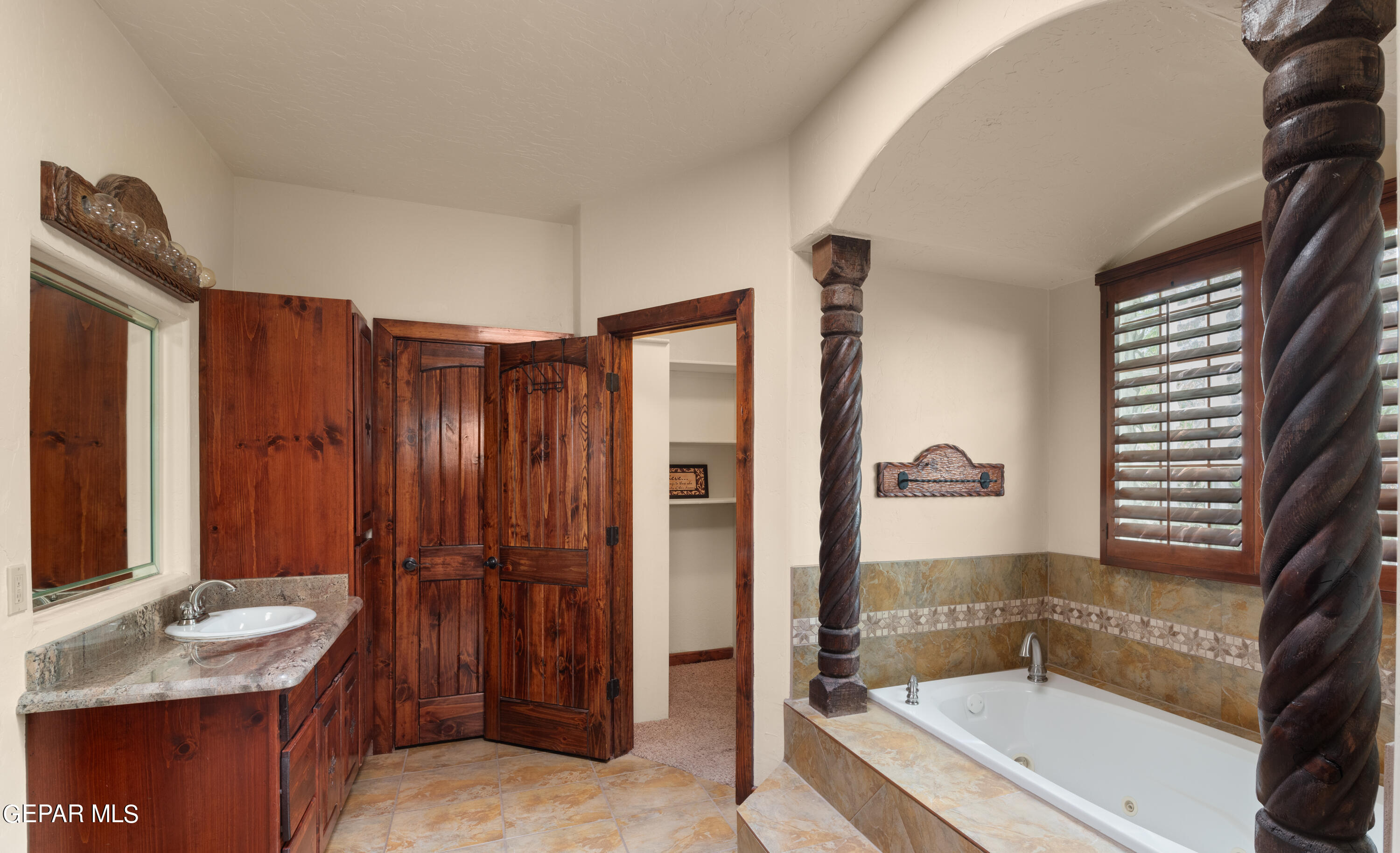 6007 ALCALA Court