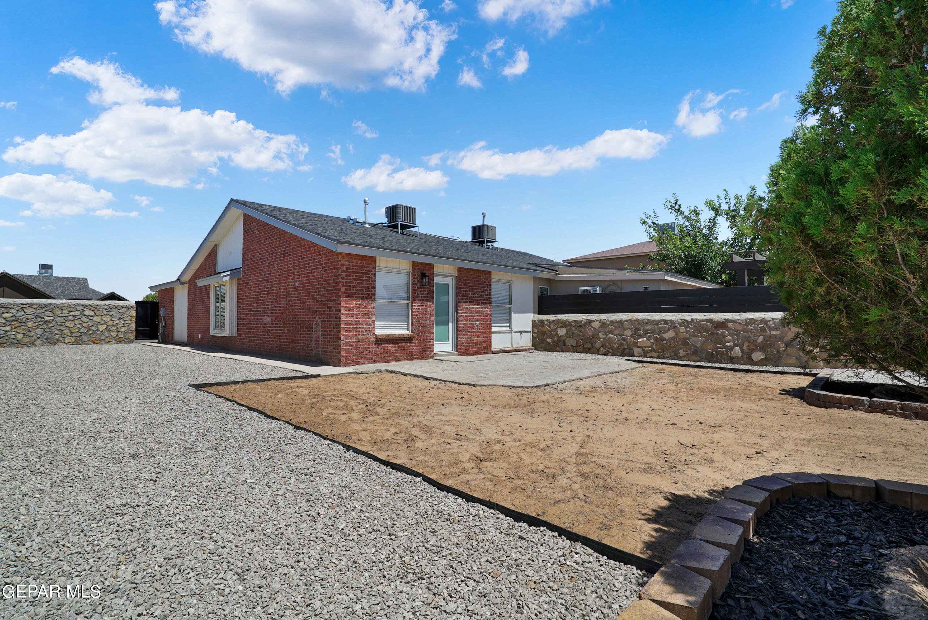1593 HARTSDALE Drive