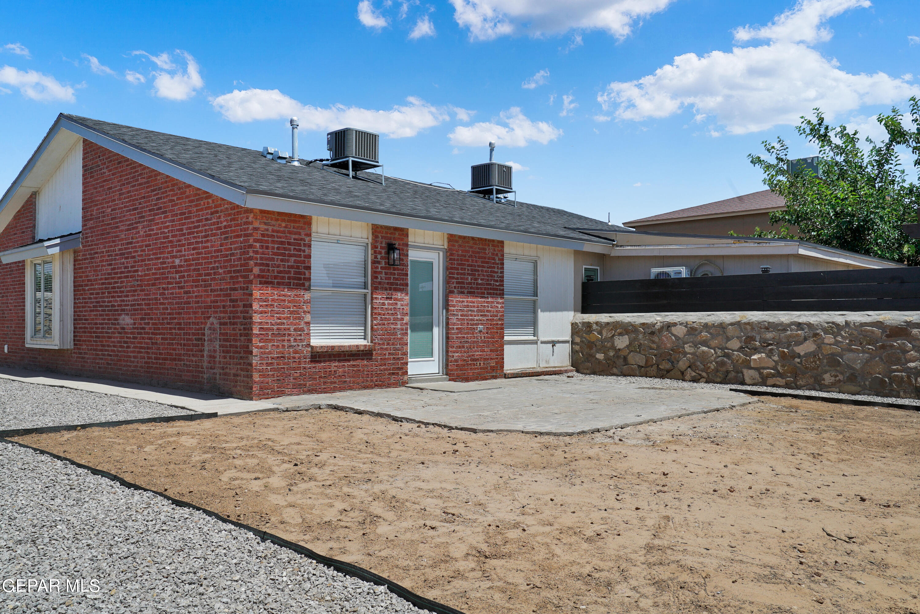 1593 HARTSDALE Drive