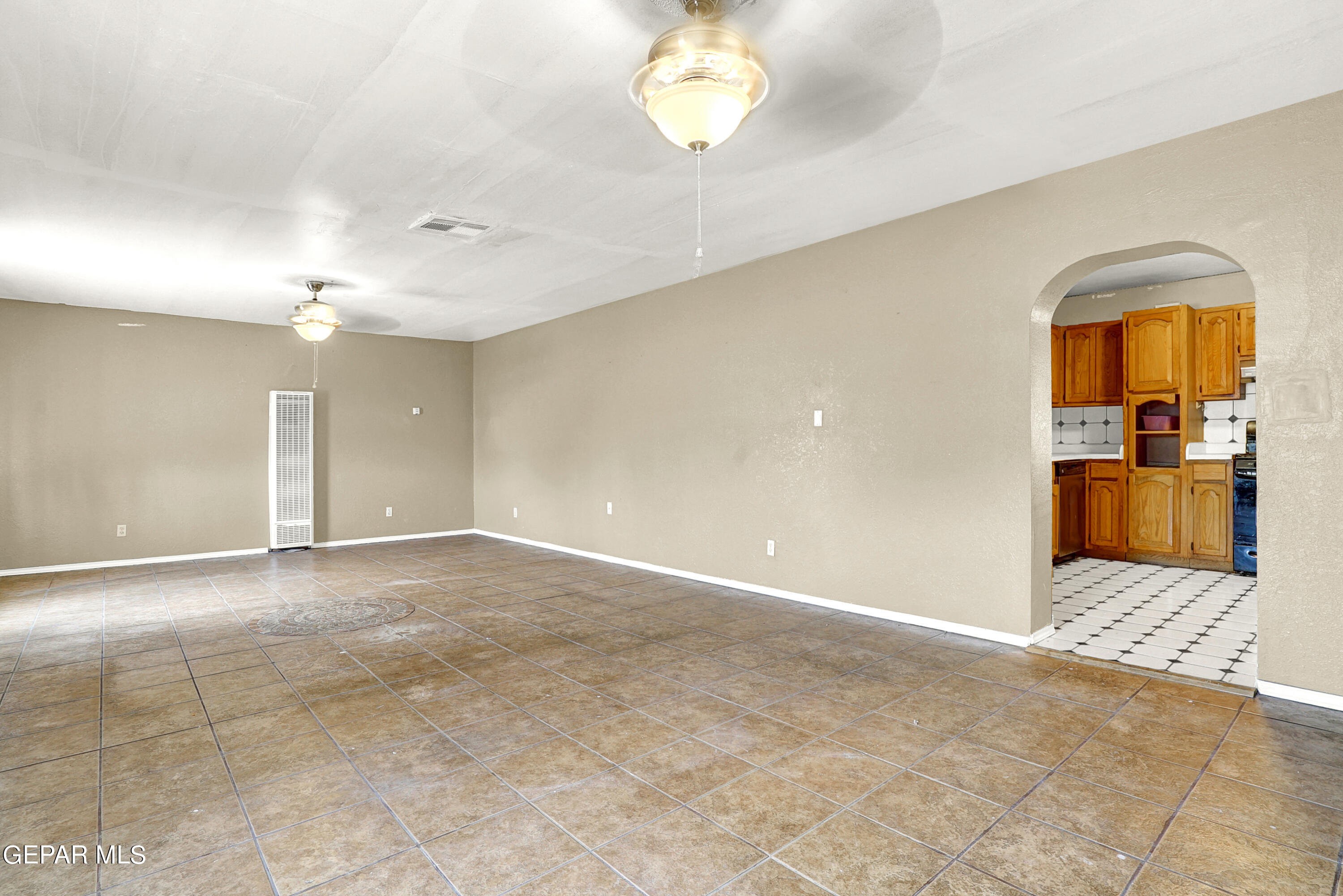 7622 PARRAL Drive