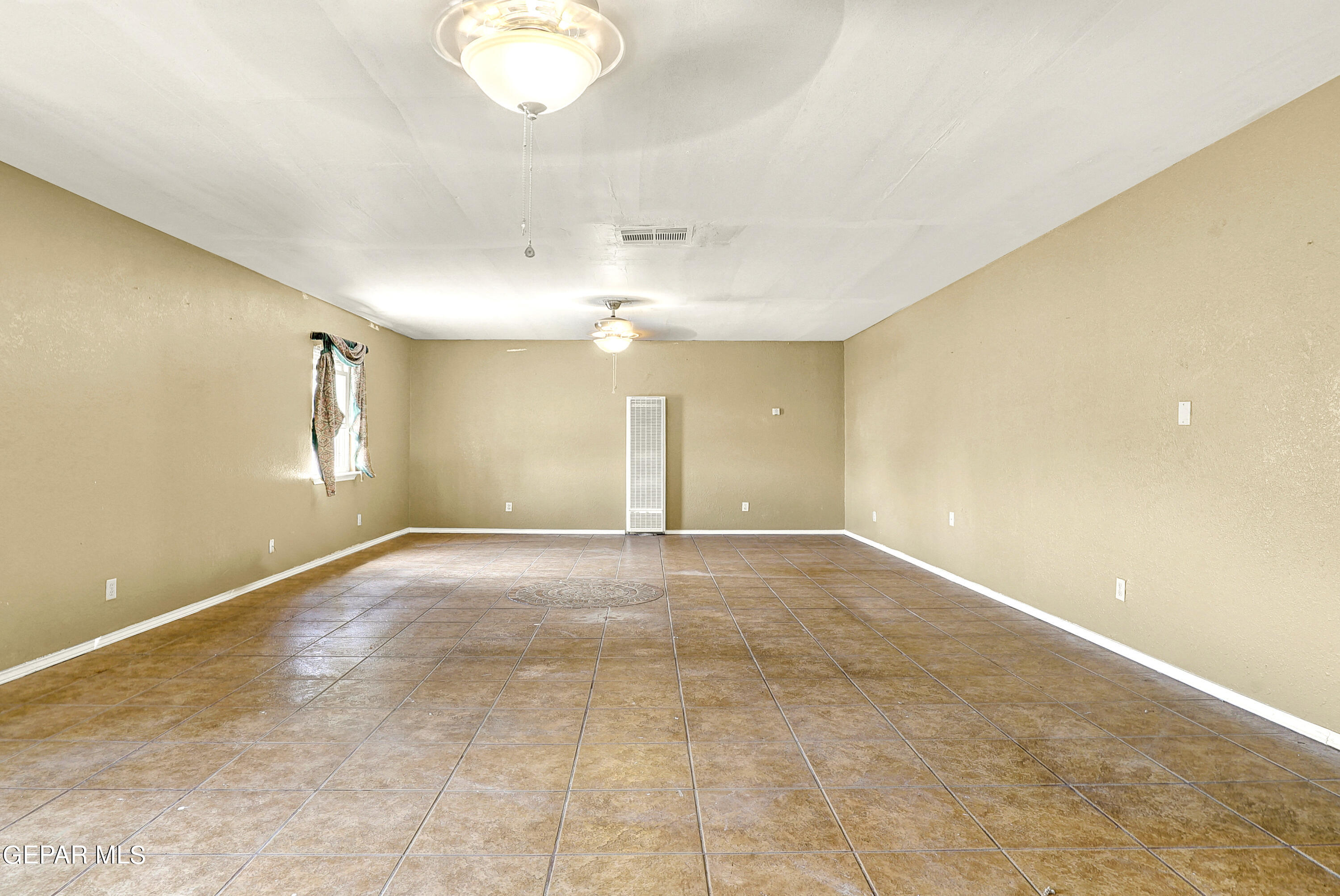 7622 PARRAL Drive