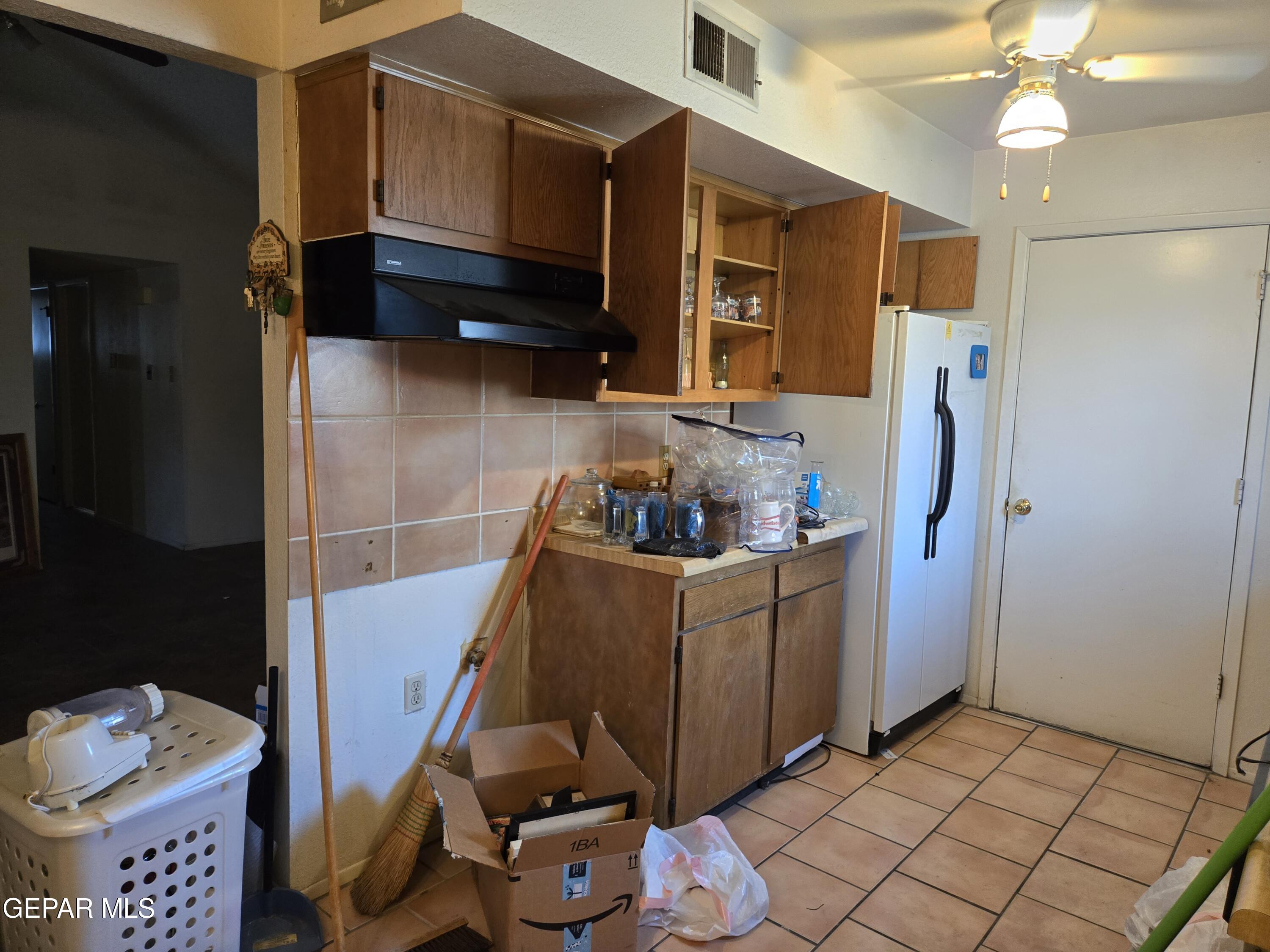 11412 BEACH FRONT Drive