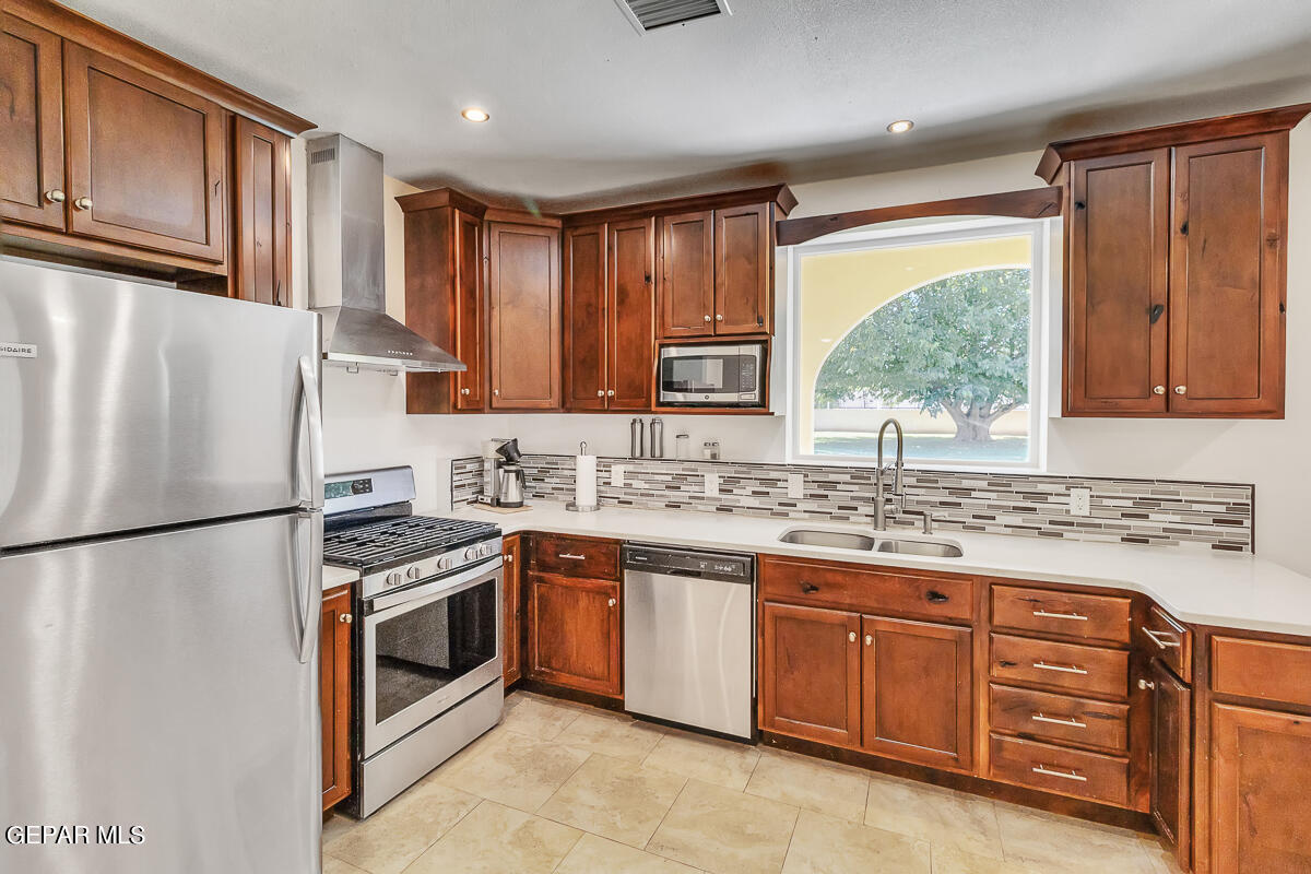 5426 DAVIS CUP Court