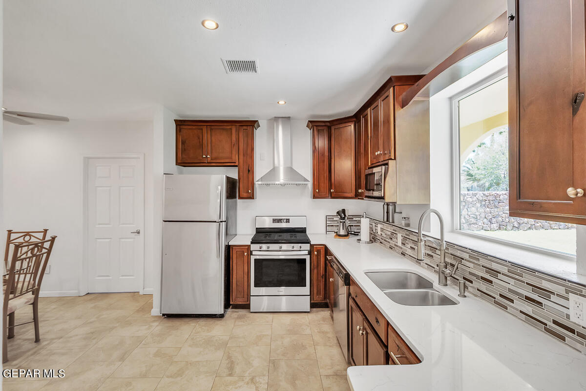 5426 DAVIS CUP Court