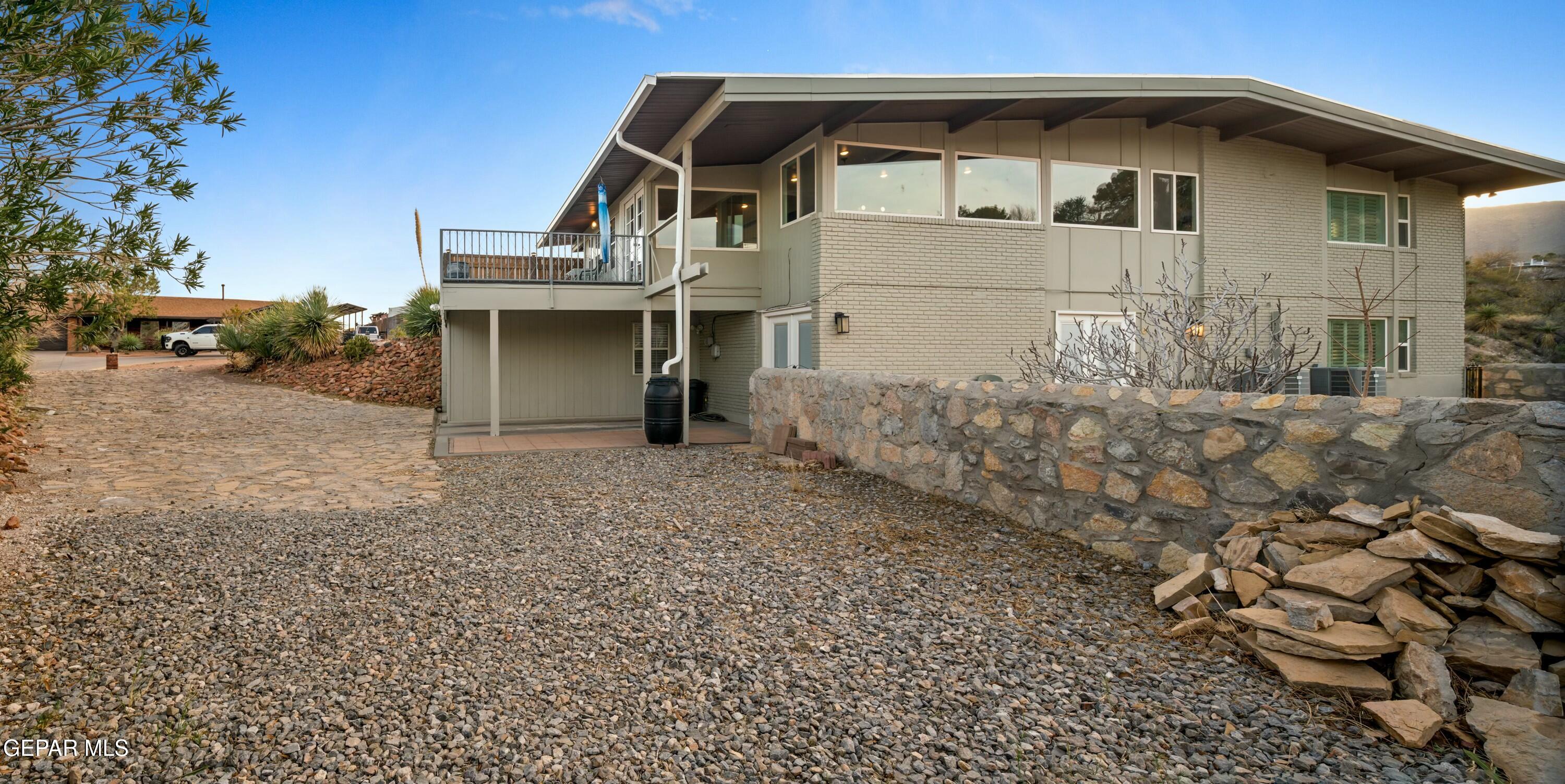 3213 Mesa Verde Lane