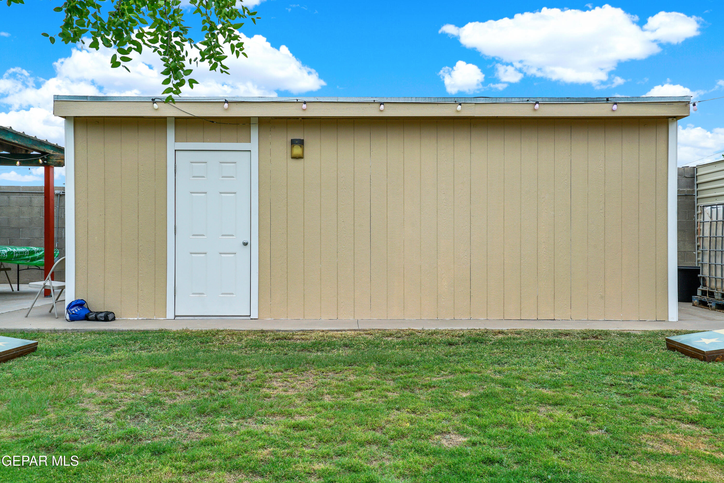 132 HELMS Road