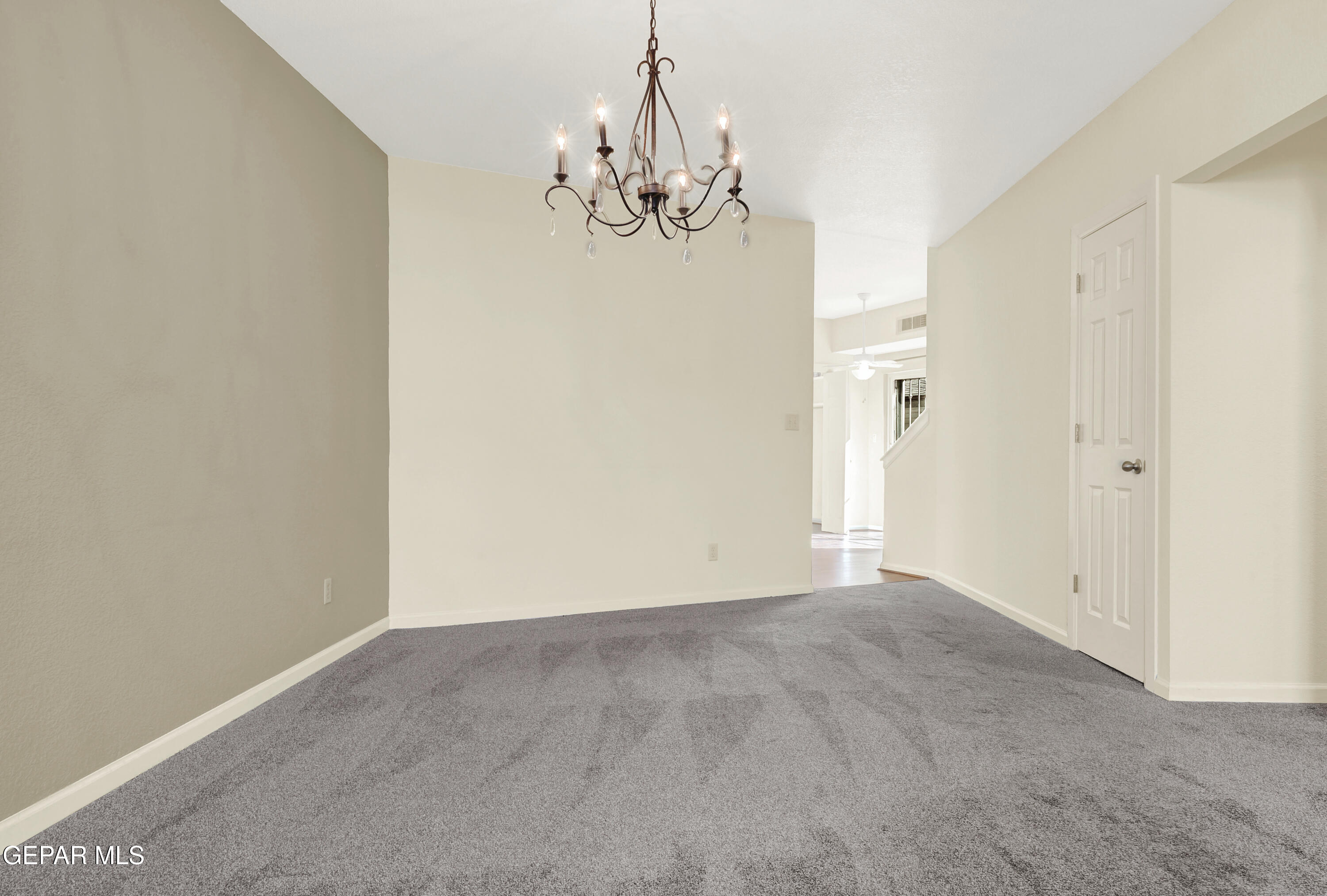 652 COPPERFIELD Lane