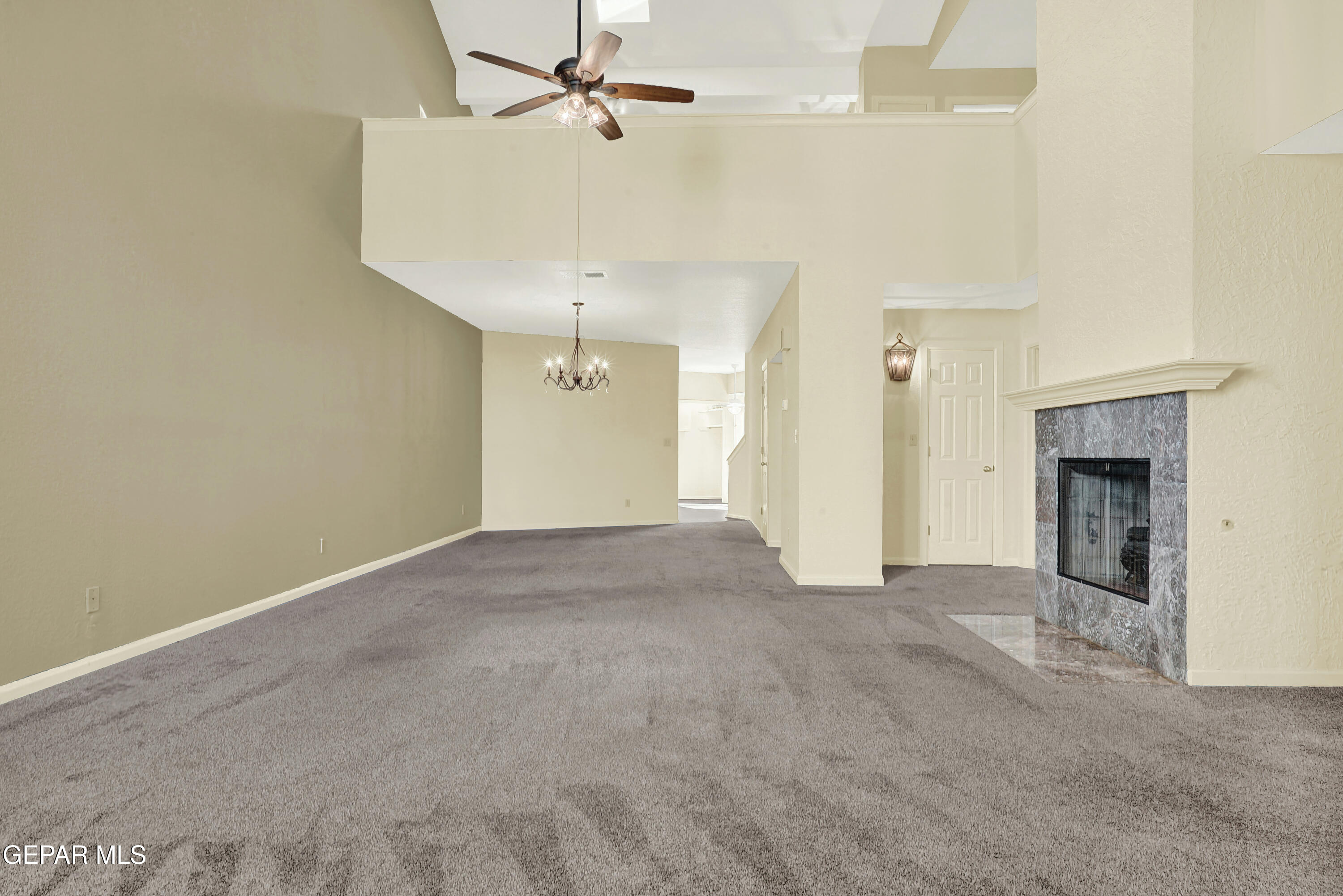 652 COPPERFIELD Lane