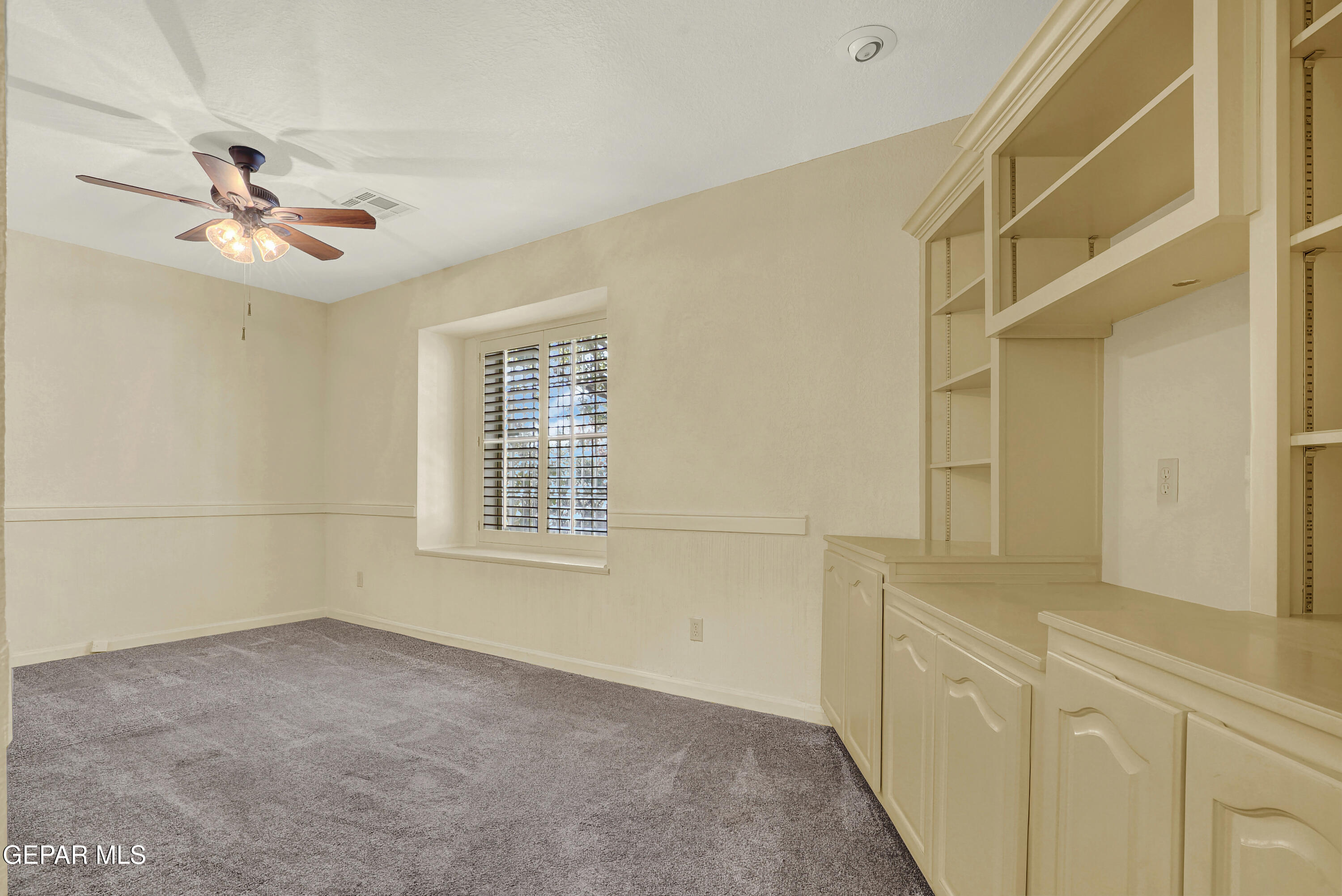 652 COPPERFIELD Lane