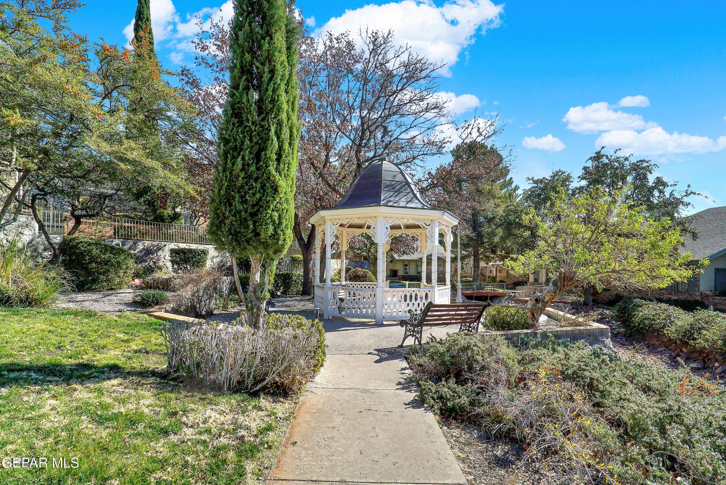 652 COPPERFIELD Lane