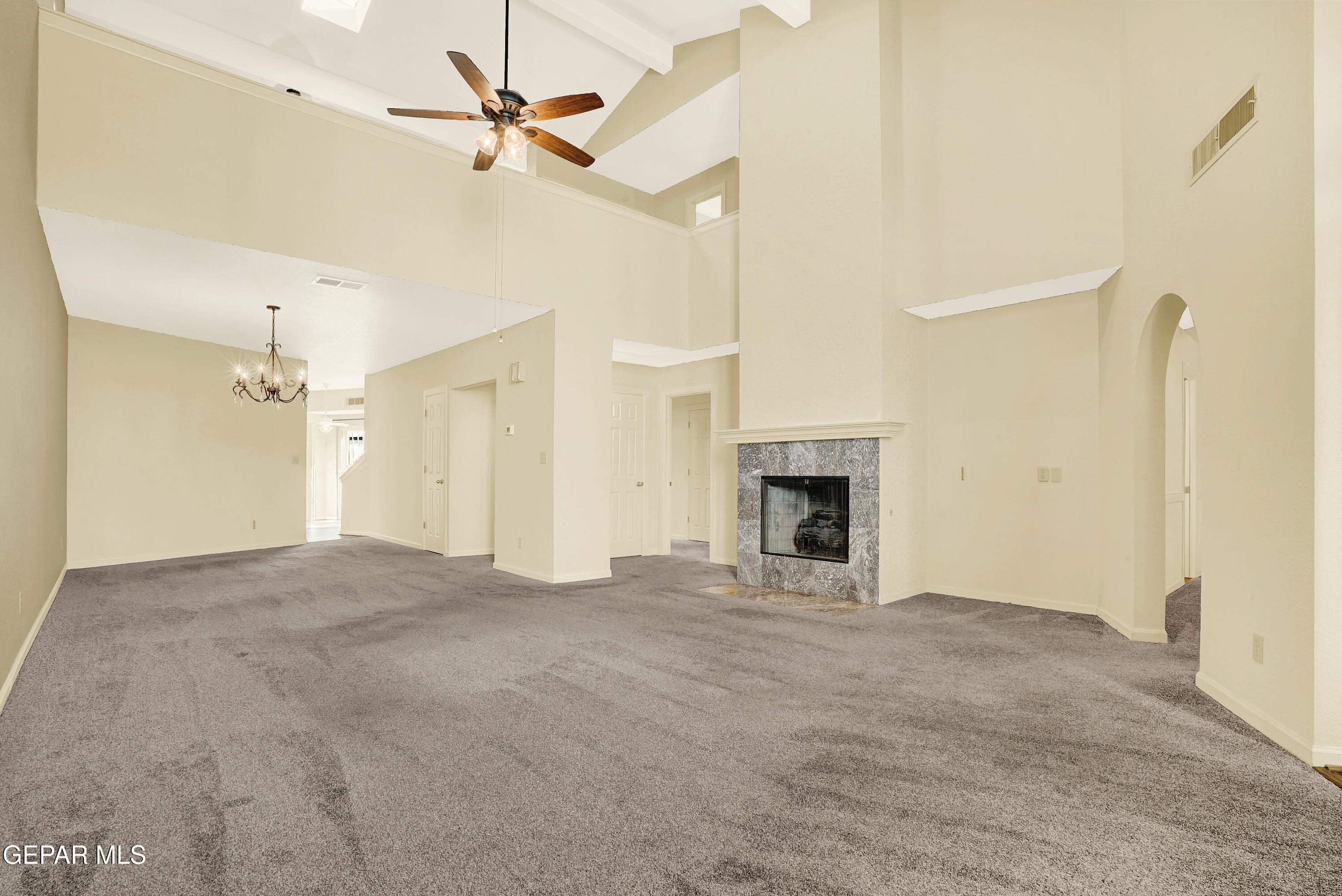 652 COPPERFIELD Lane