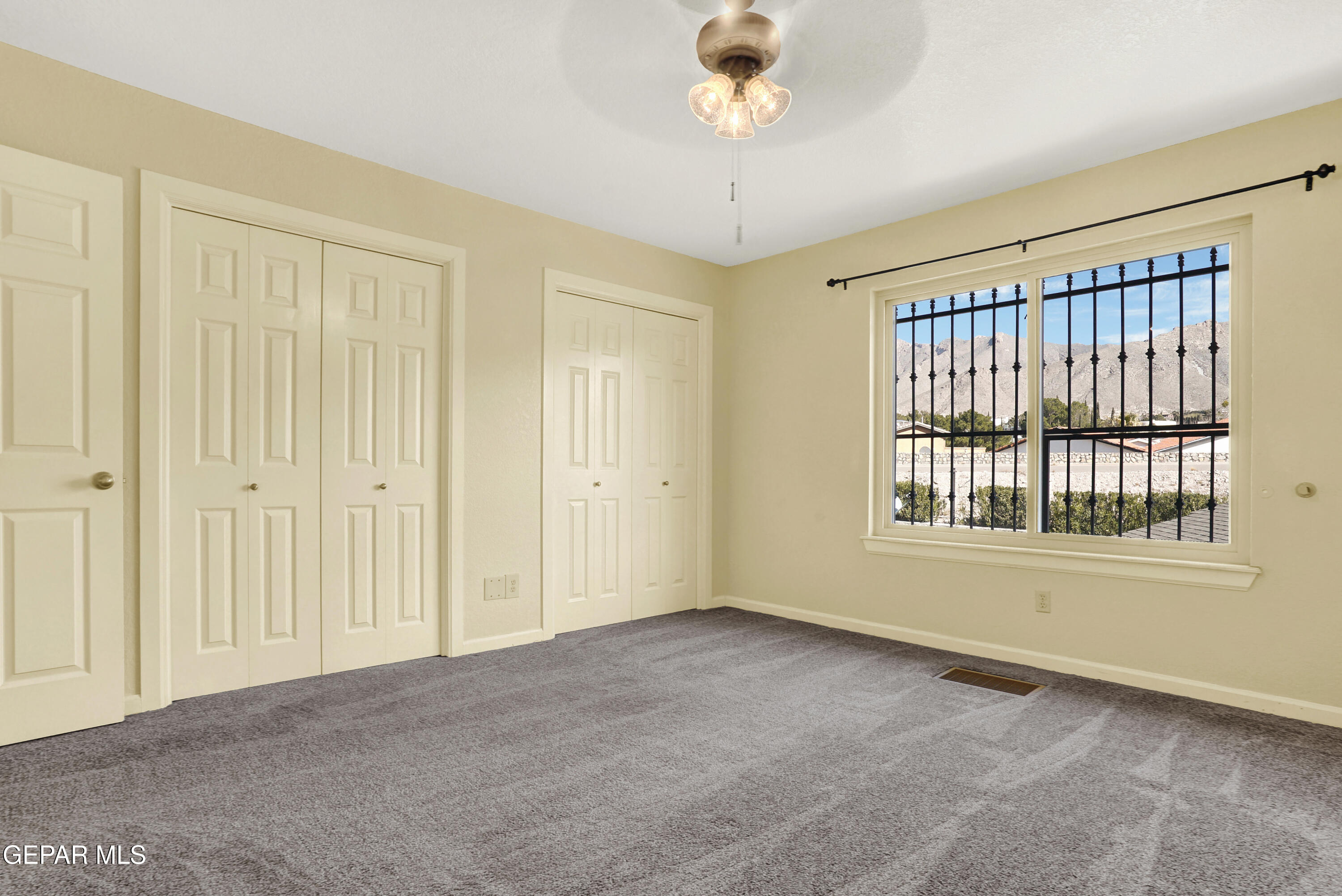 652 COPPERFIELD Lane