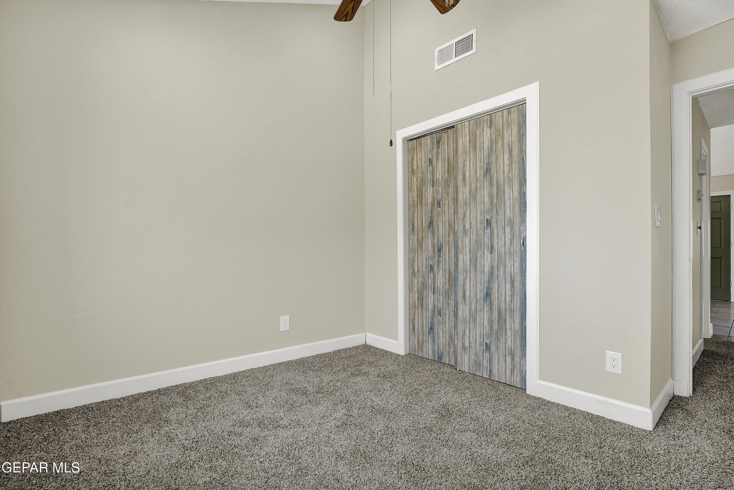 500 WOODBINE Lane