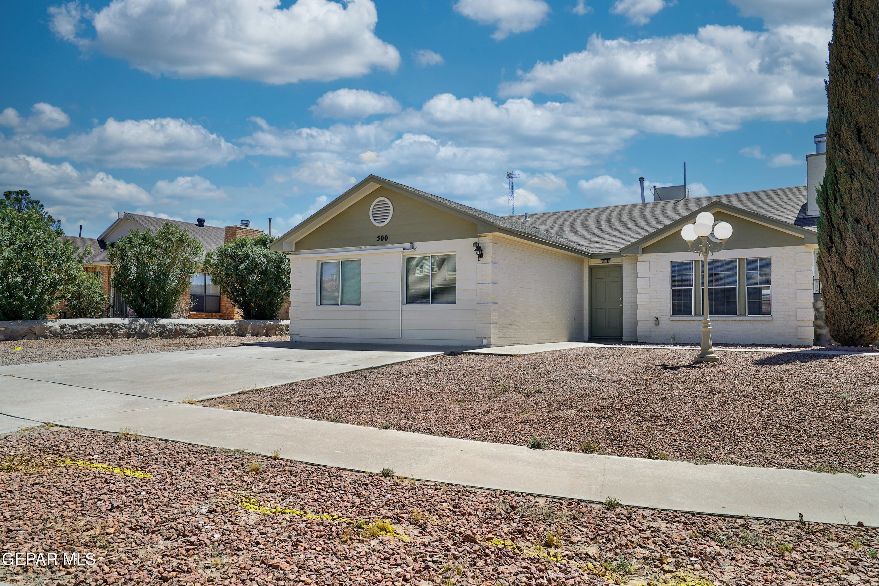 500 WOODBINE Lane