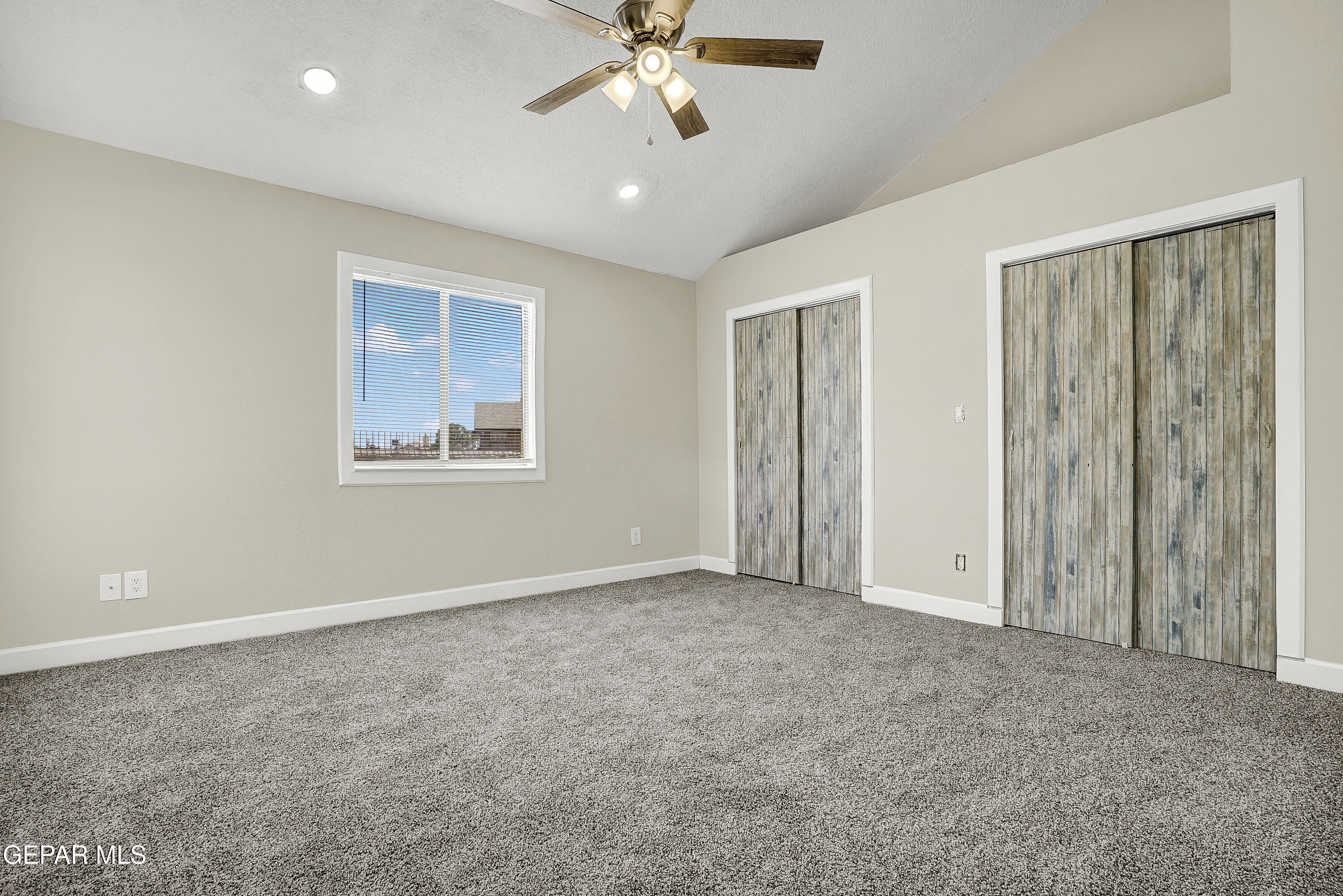 500 WOODBINE Lane