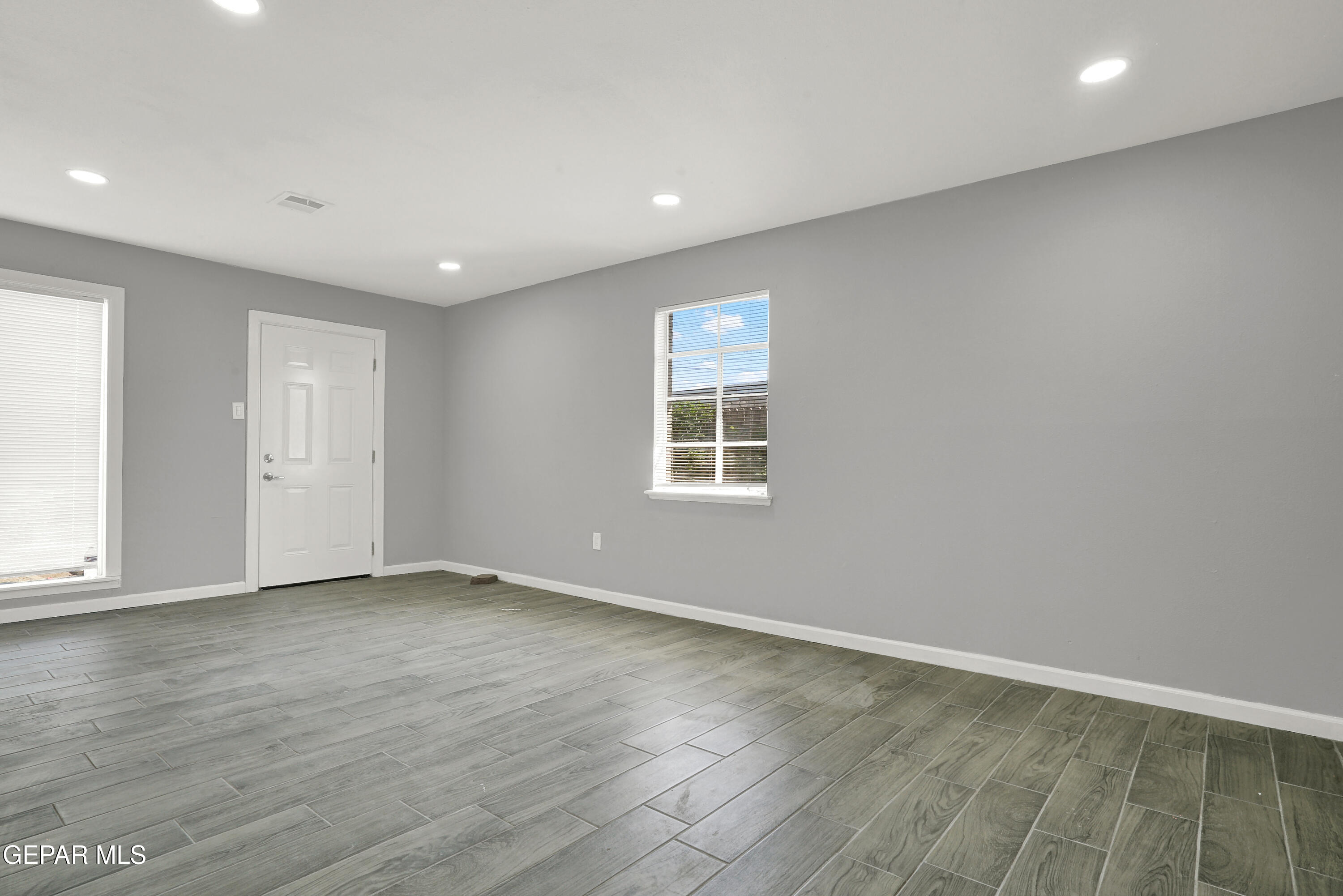 226 S CAROLINA Drive
