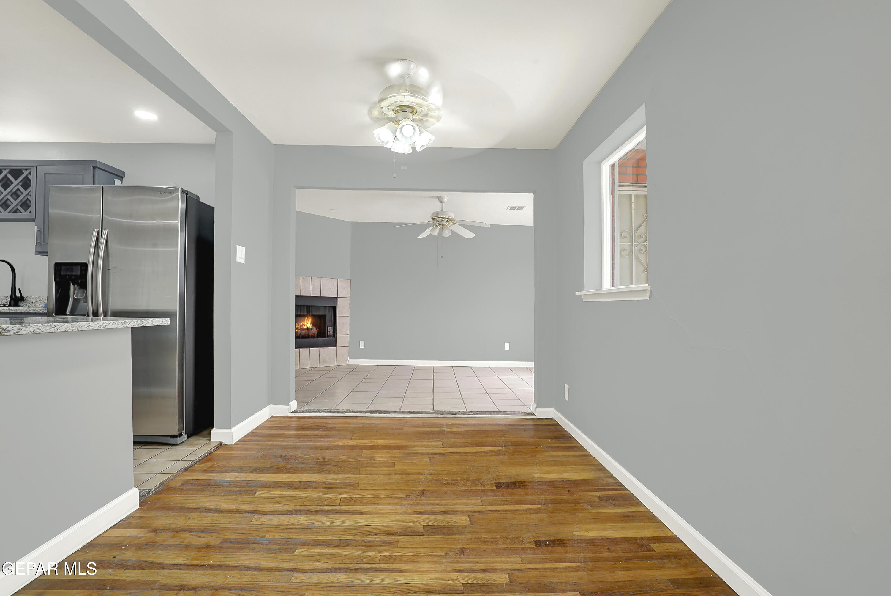 4309 MOBILE Avenue, A