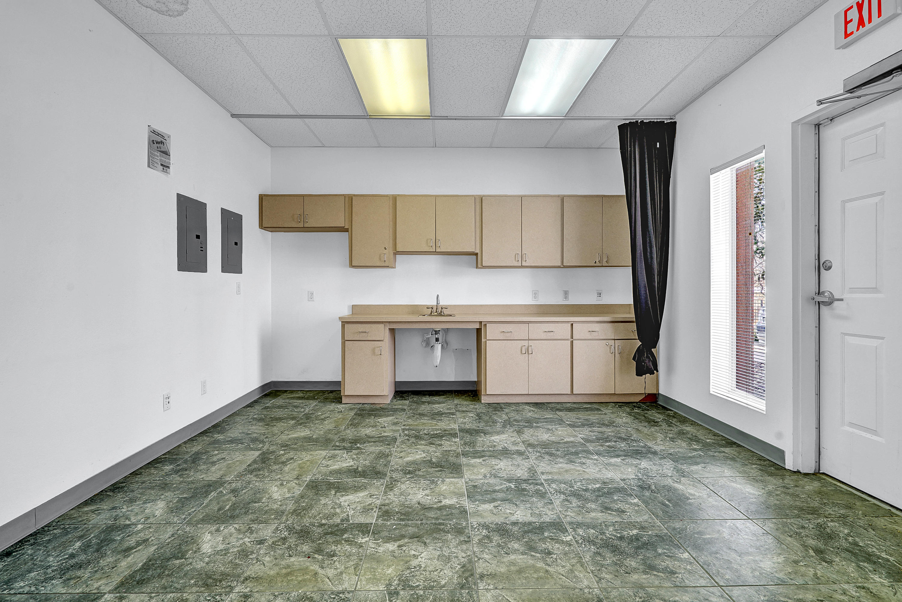 5400 SUNCREST Drive, C1