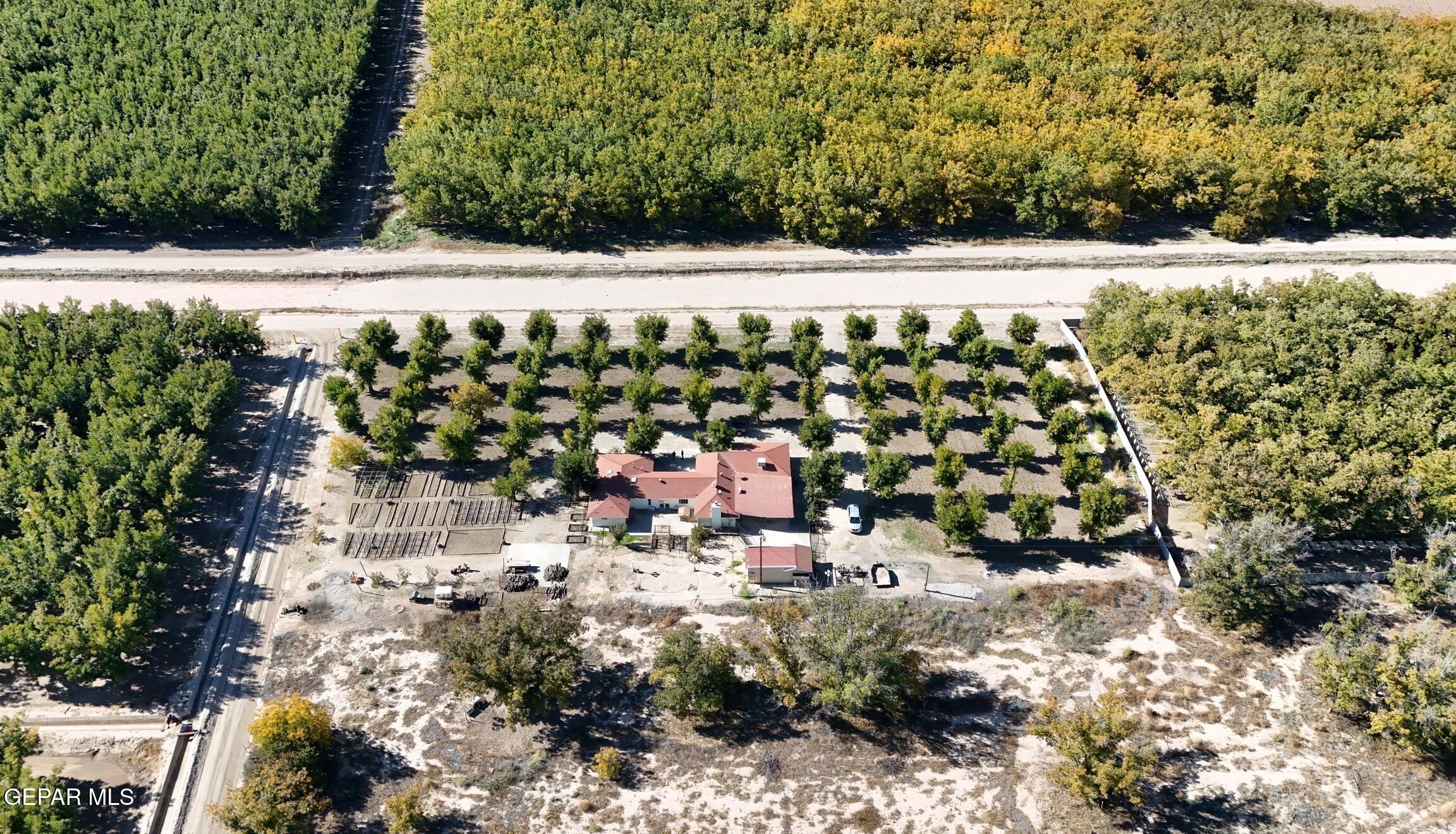 2452 W O'Hara Road